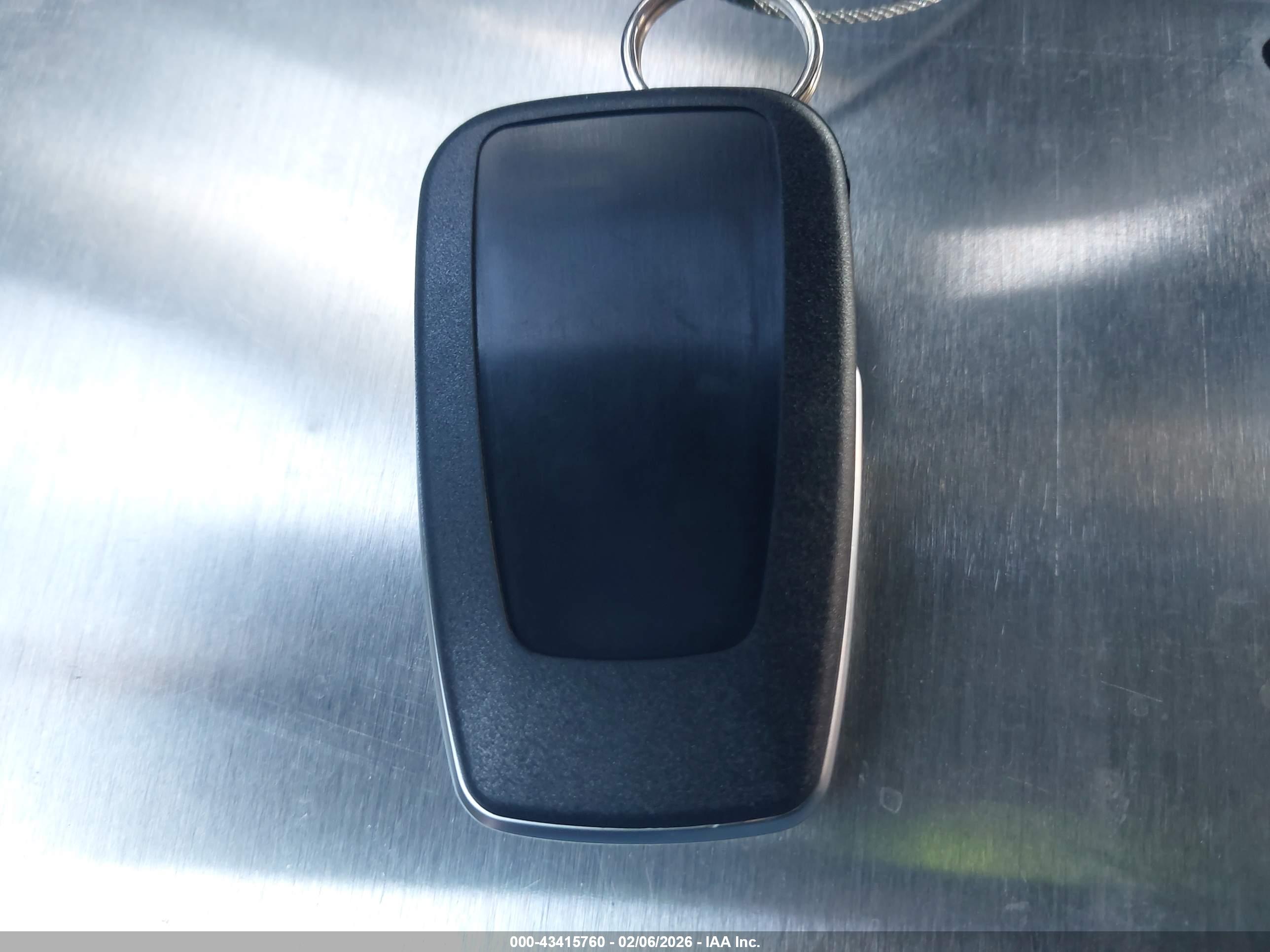 TOYOTA RAV4 image 11