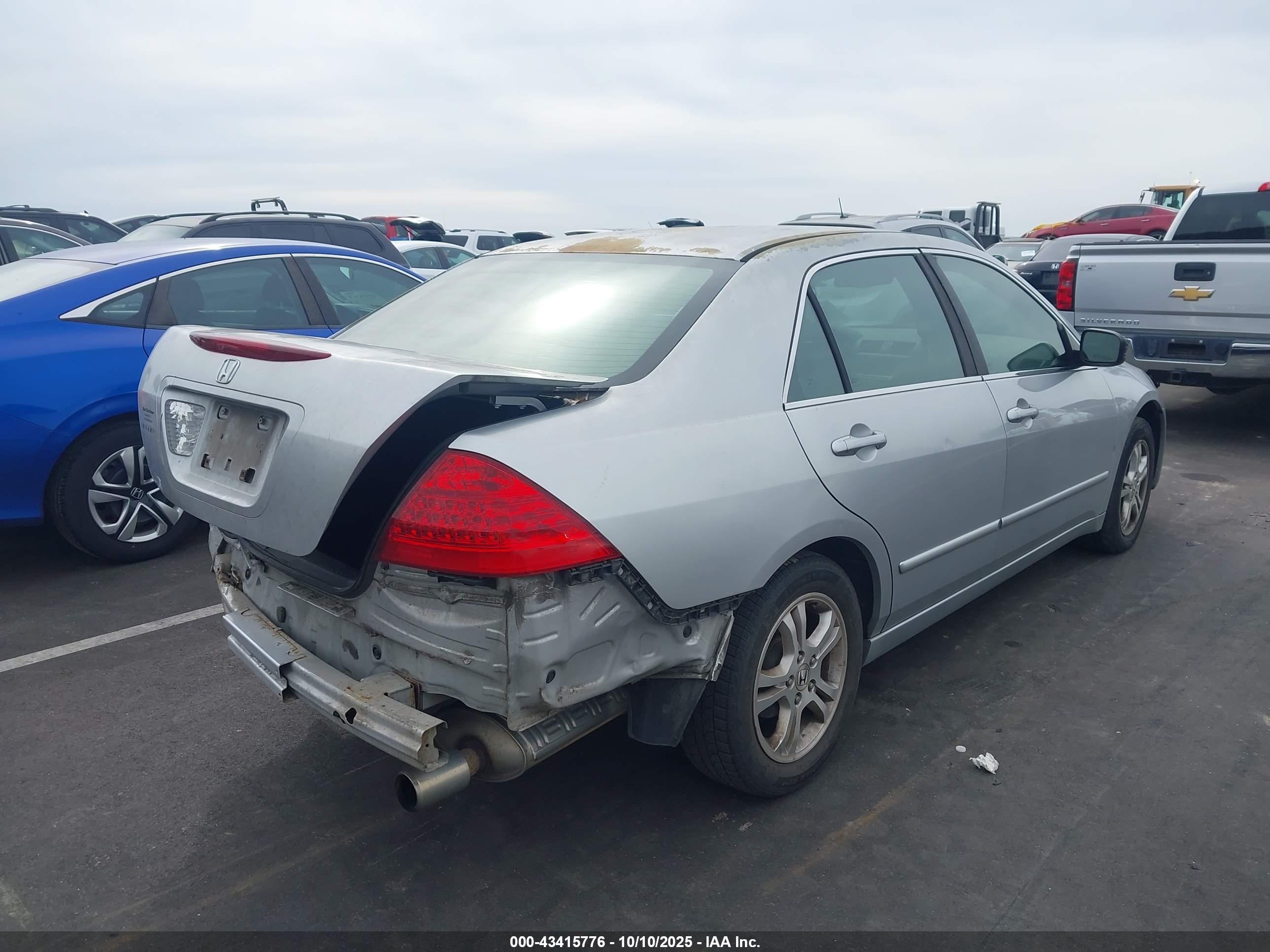 HONDA ACCORD image 4