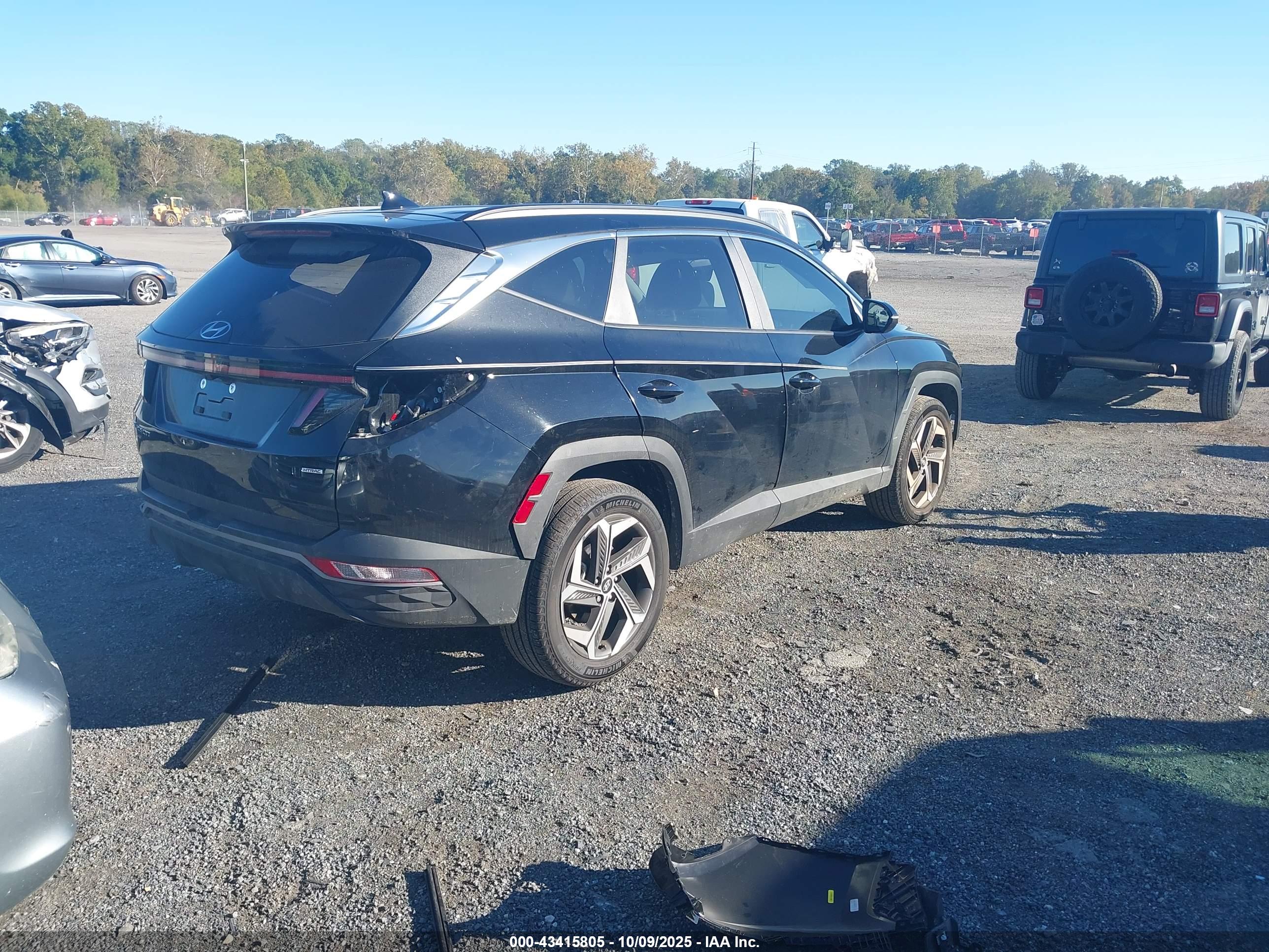 HYUNDAI TUCSON image 4