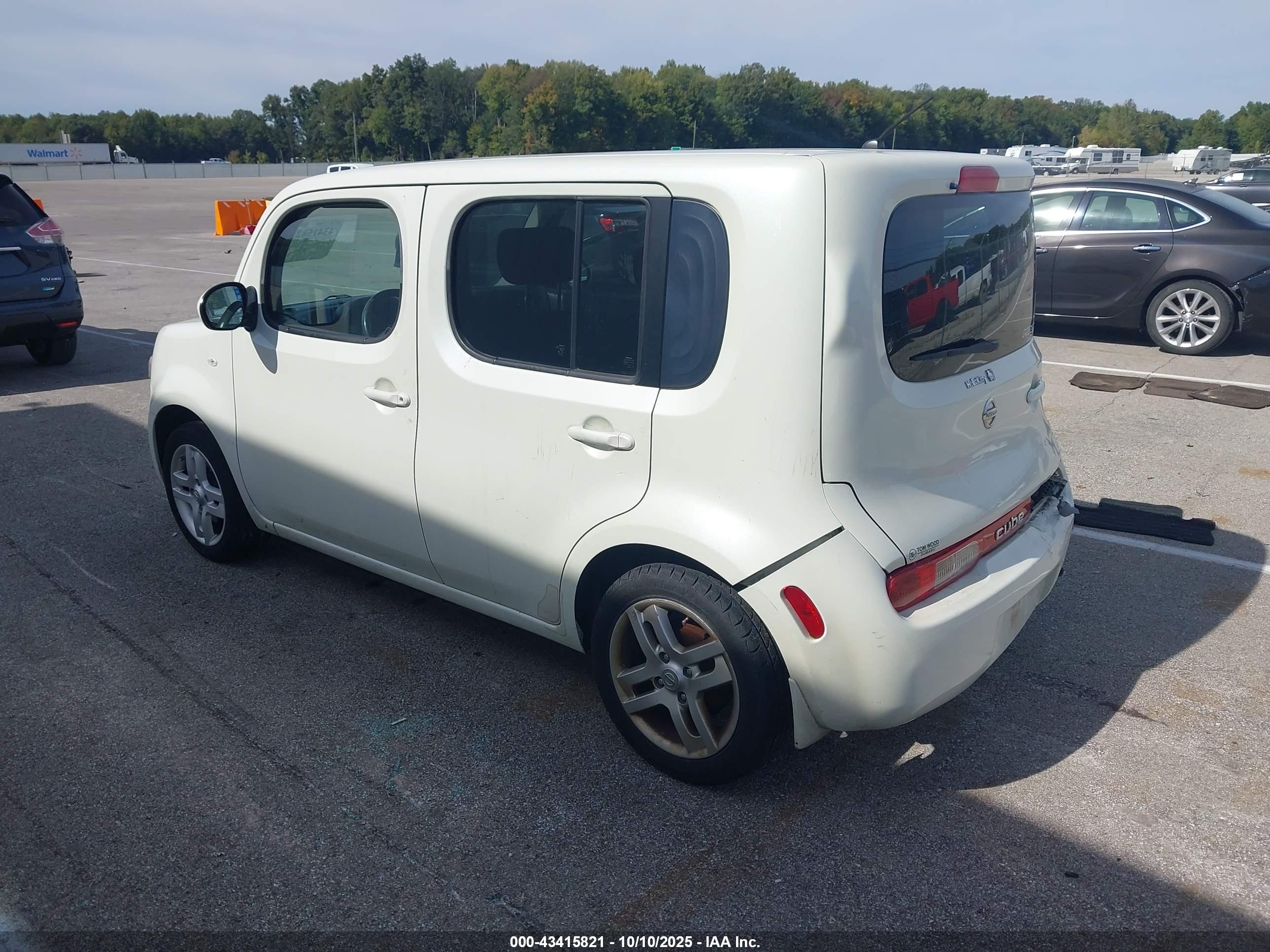 NISSAN CUBE image 3