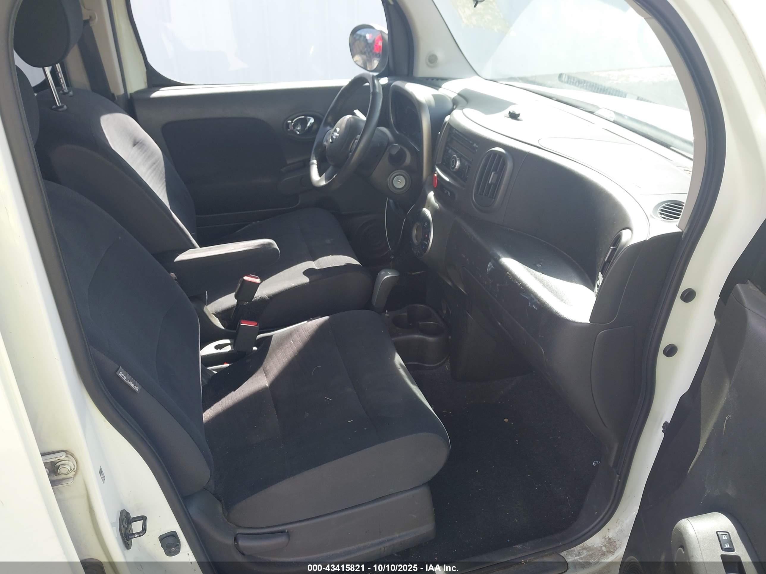 NISSAN CUBE image 5