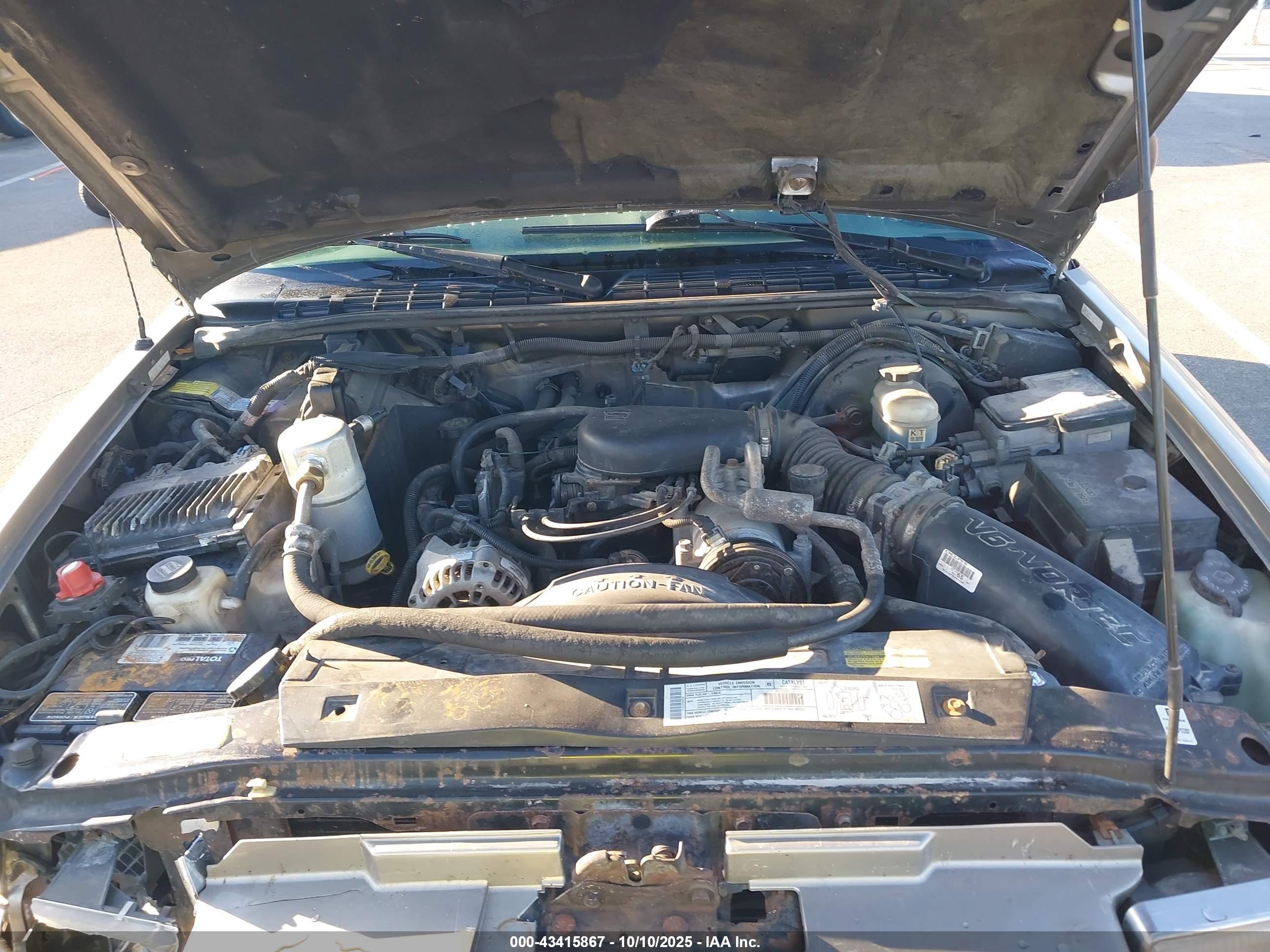 CHEVROLET BLAZER image 10