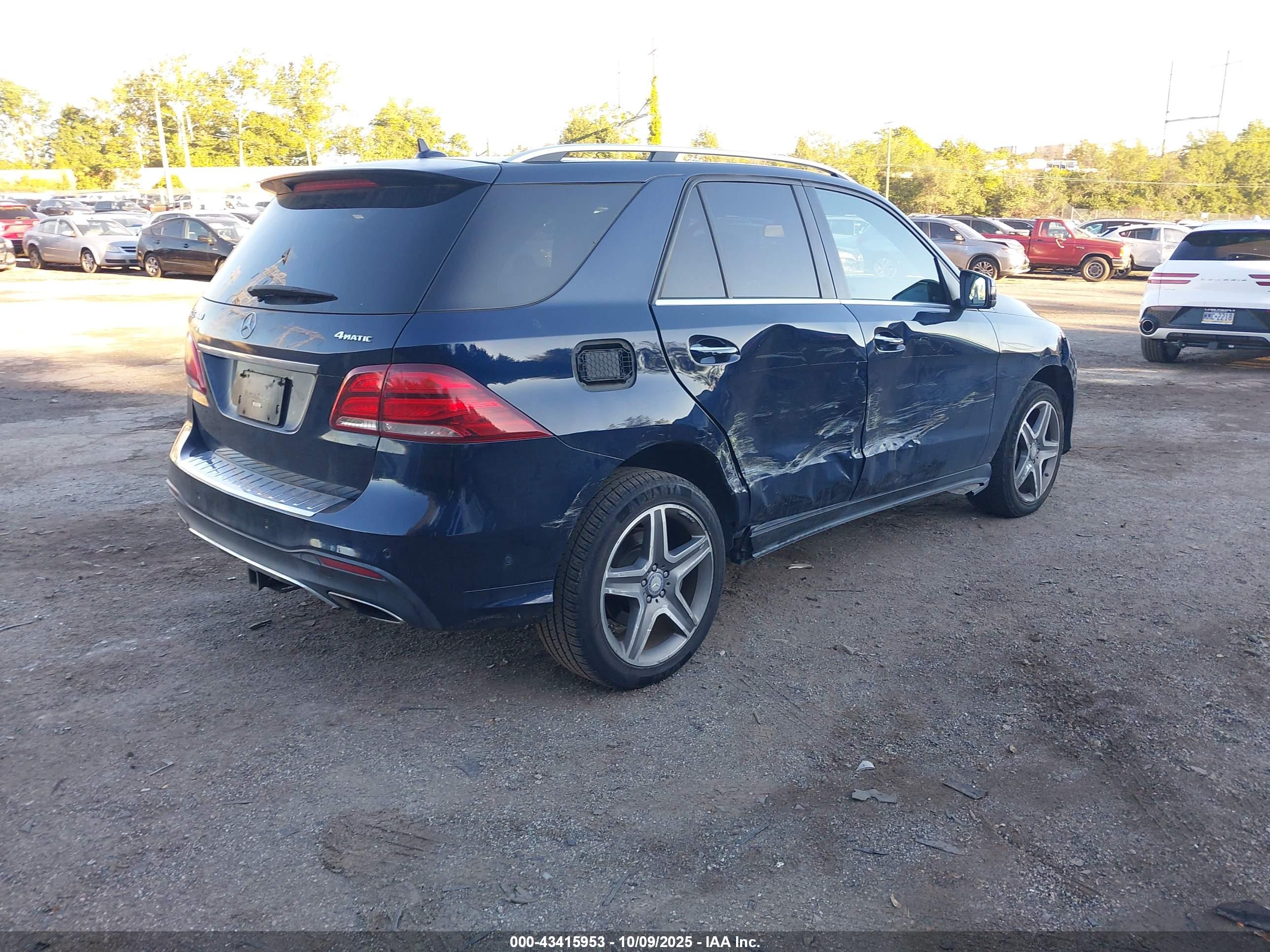 MERCEDES-BENZ GLE image 4