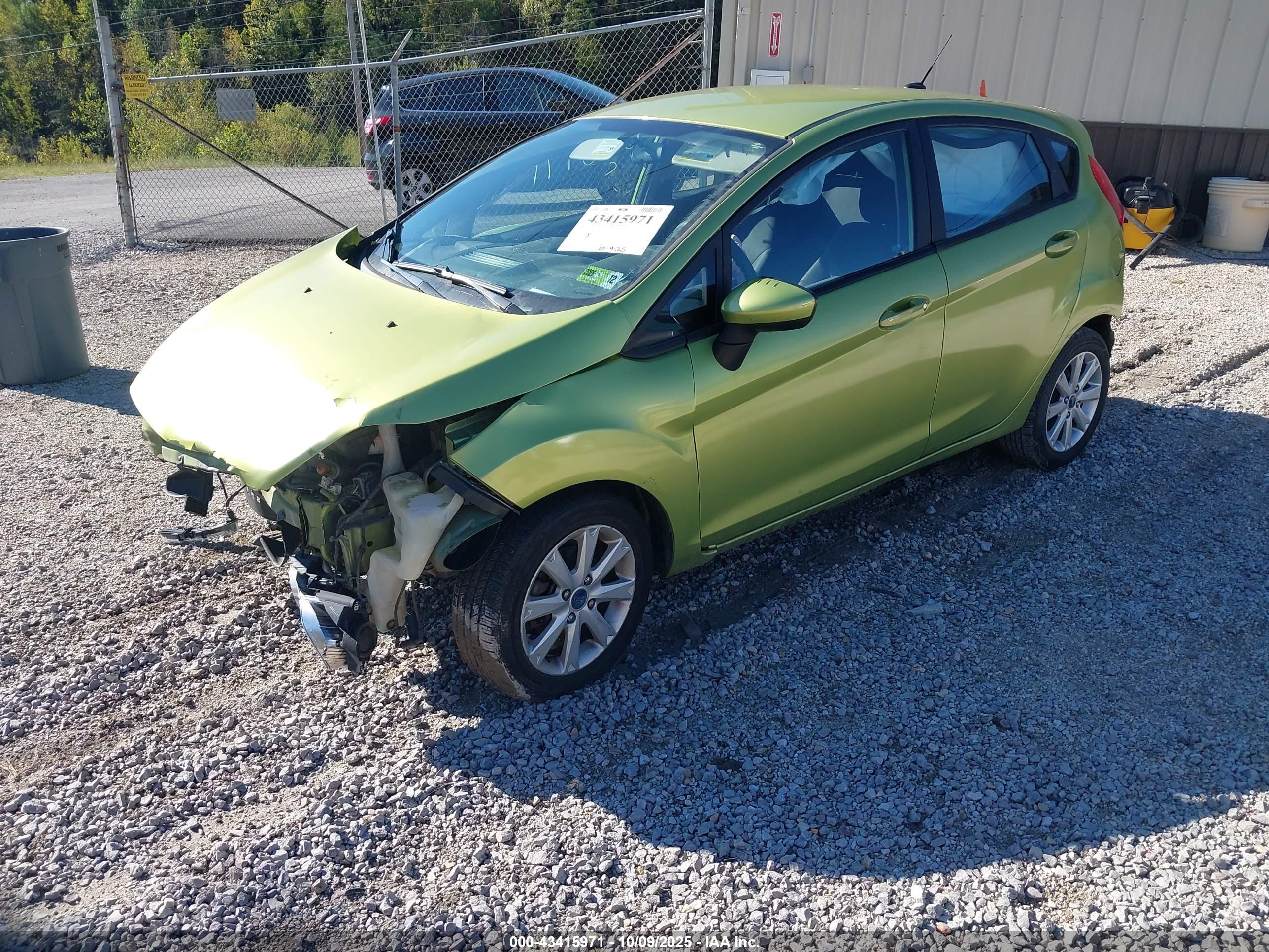 FORD FIESTA image 2