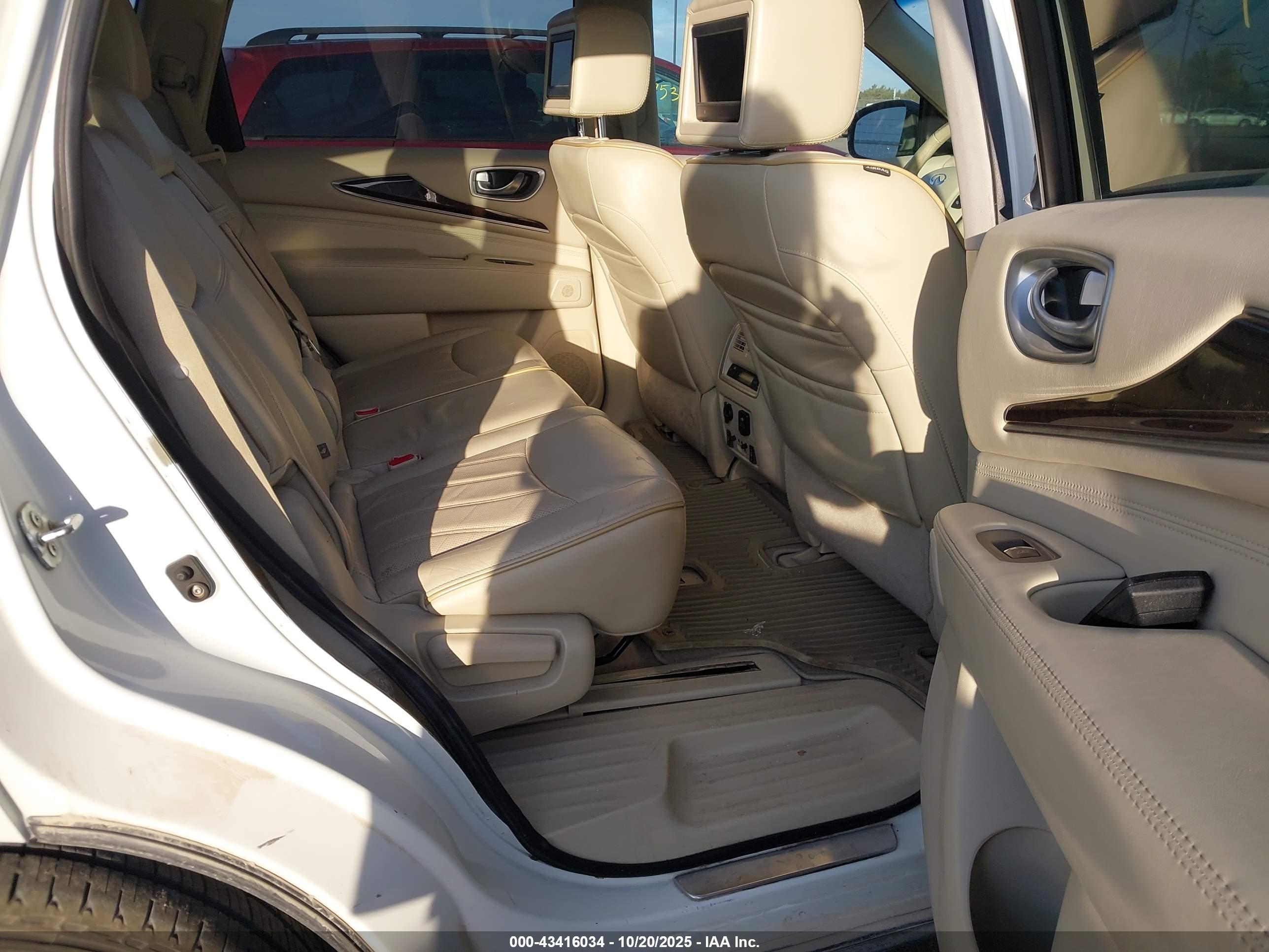 INFINITI QX60 image 8