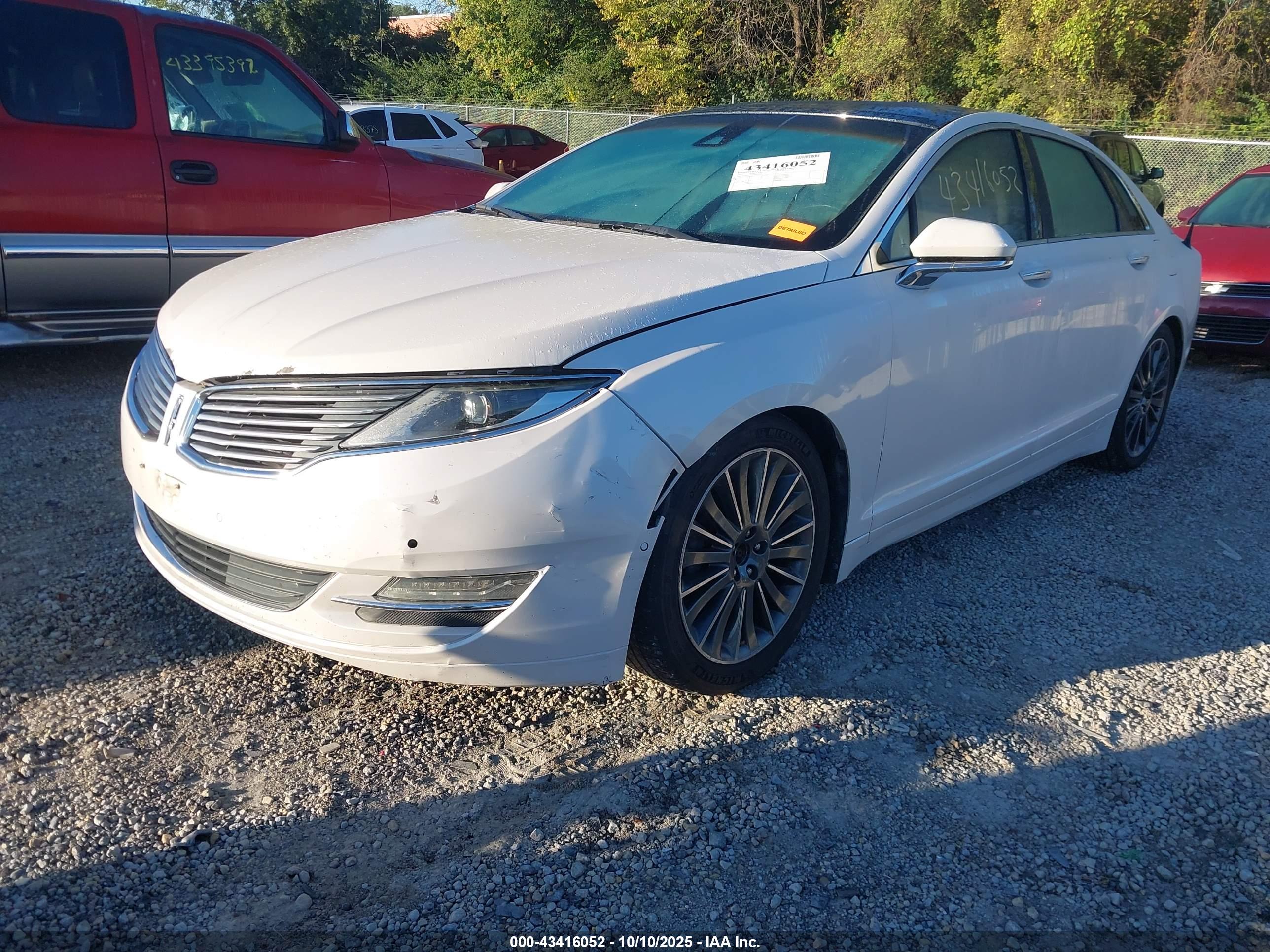 LINCOLN MKZ image 2
