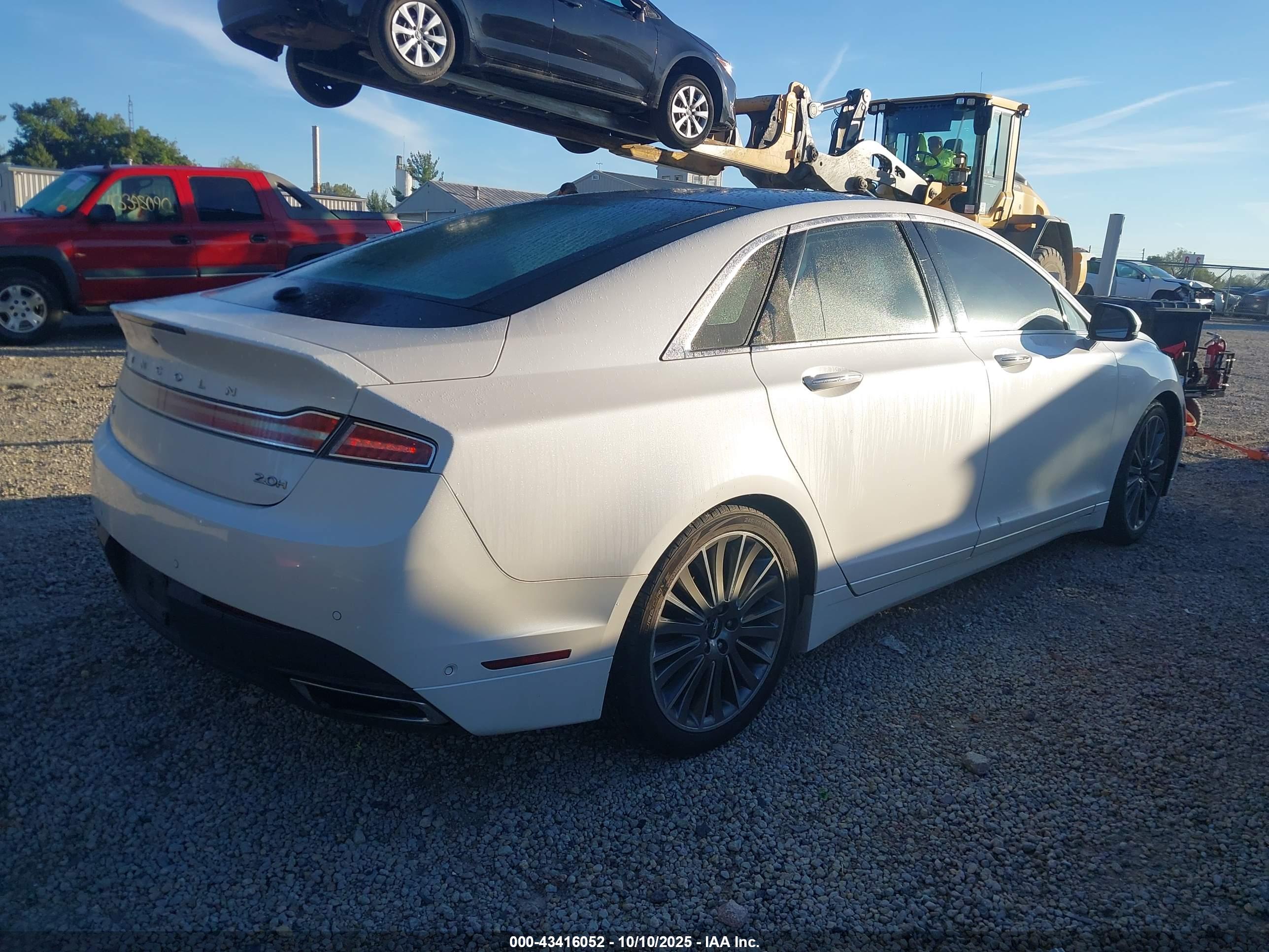 LINCOLN MKZ image 4