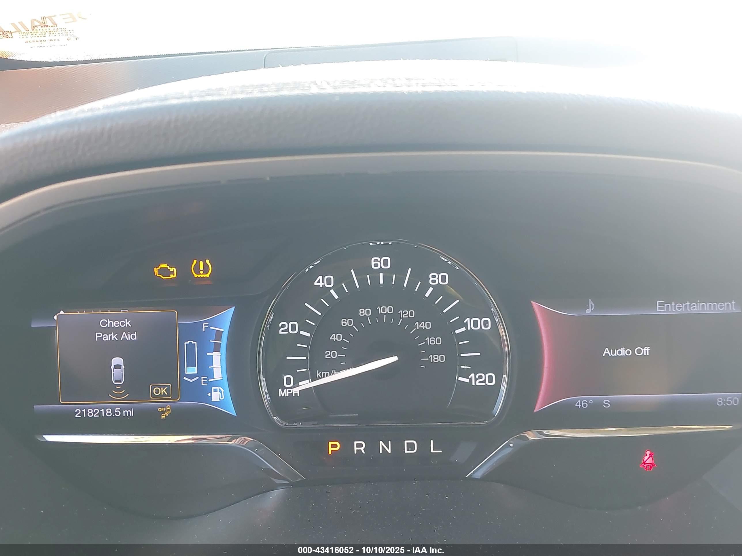 LINCOLN MKZ image 7