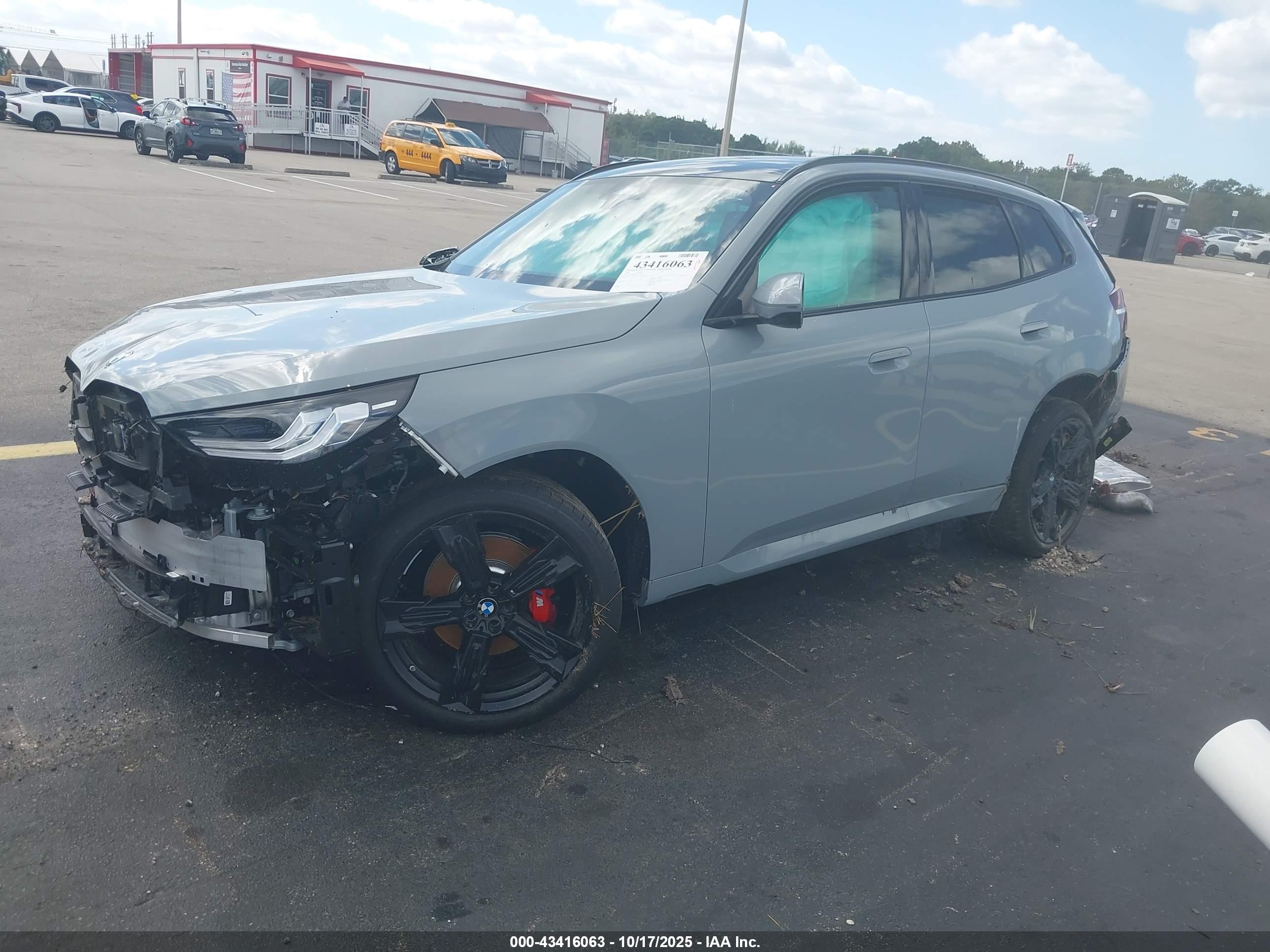 BMW X3 image 2