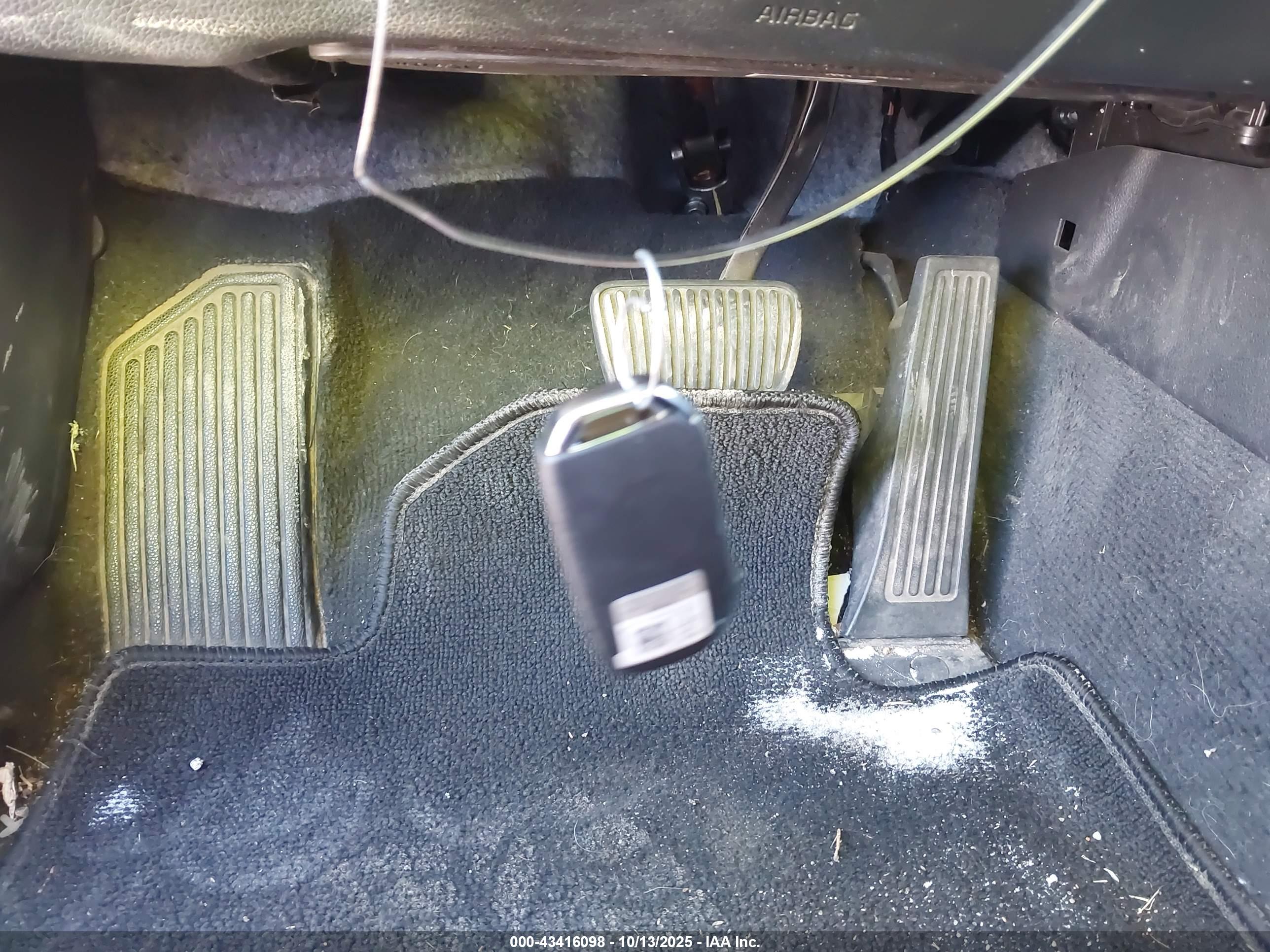 KIA K5 image 11