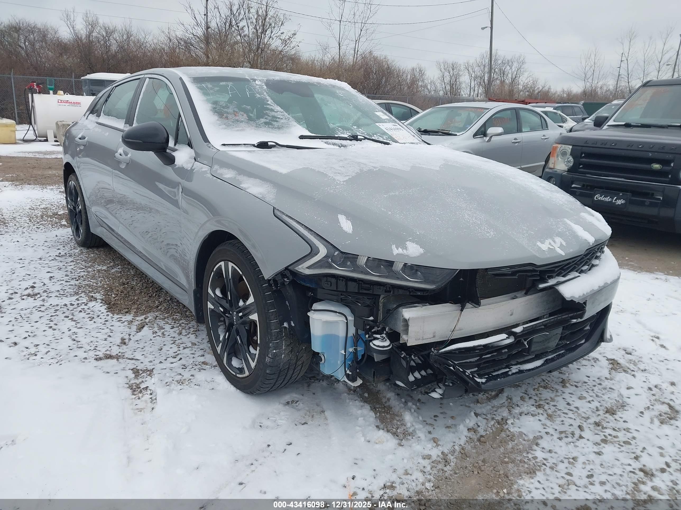 KIA K5 image 6