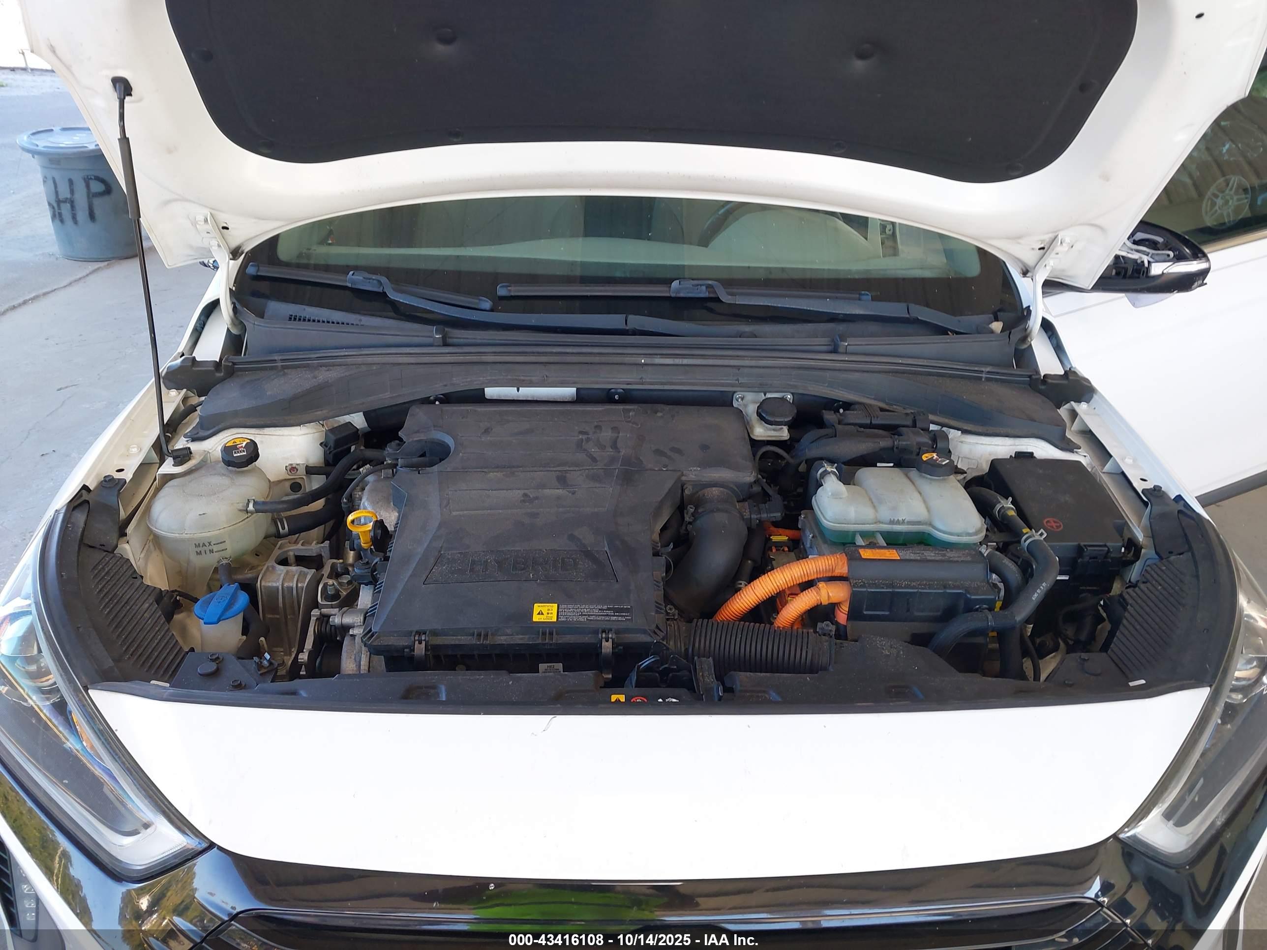 HYUNDAI IONIQ image 10