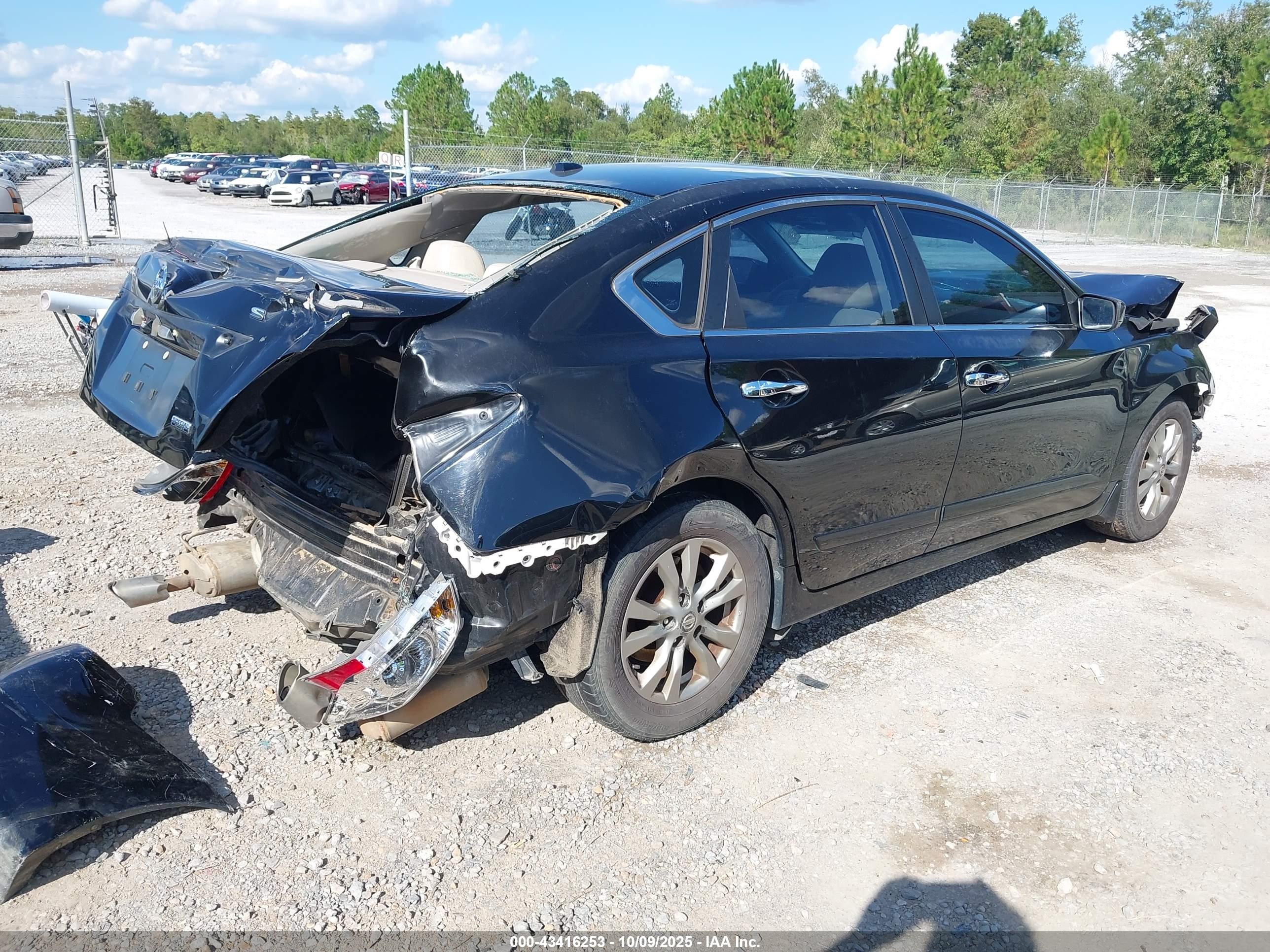 NISSAN ALTIMA image 4