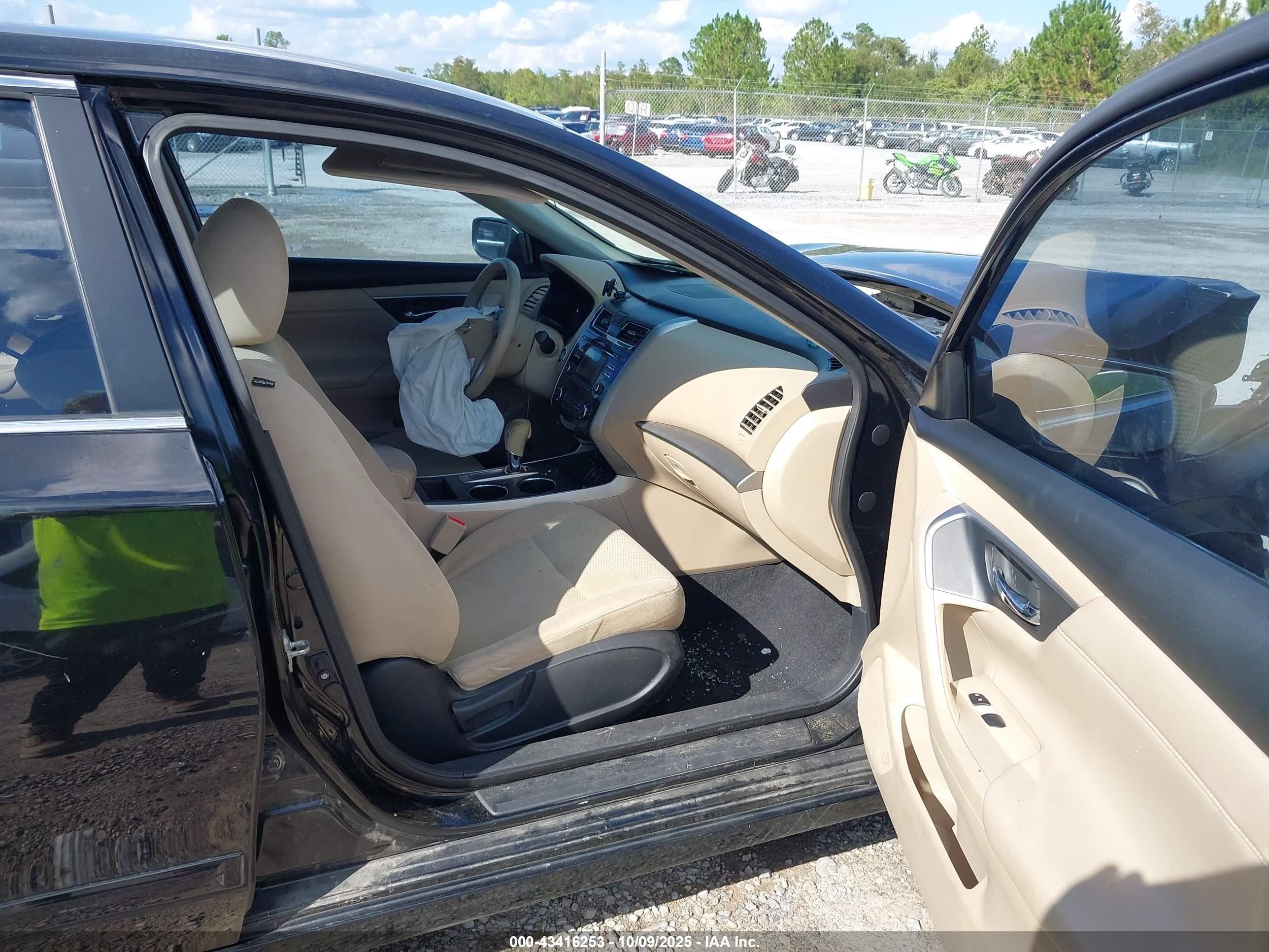 NISSAN ALTIMA image 5