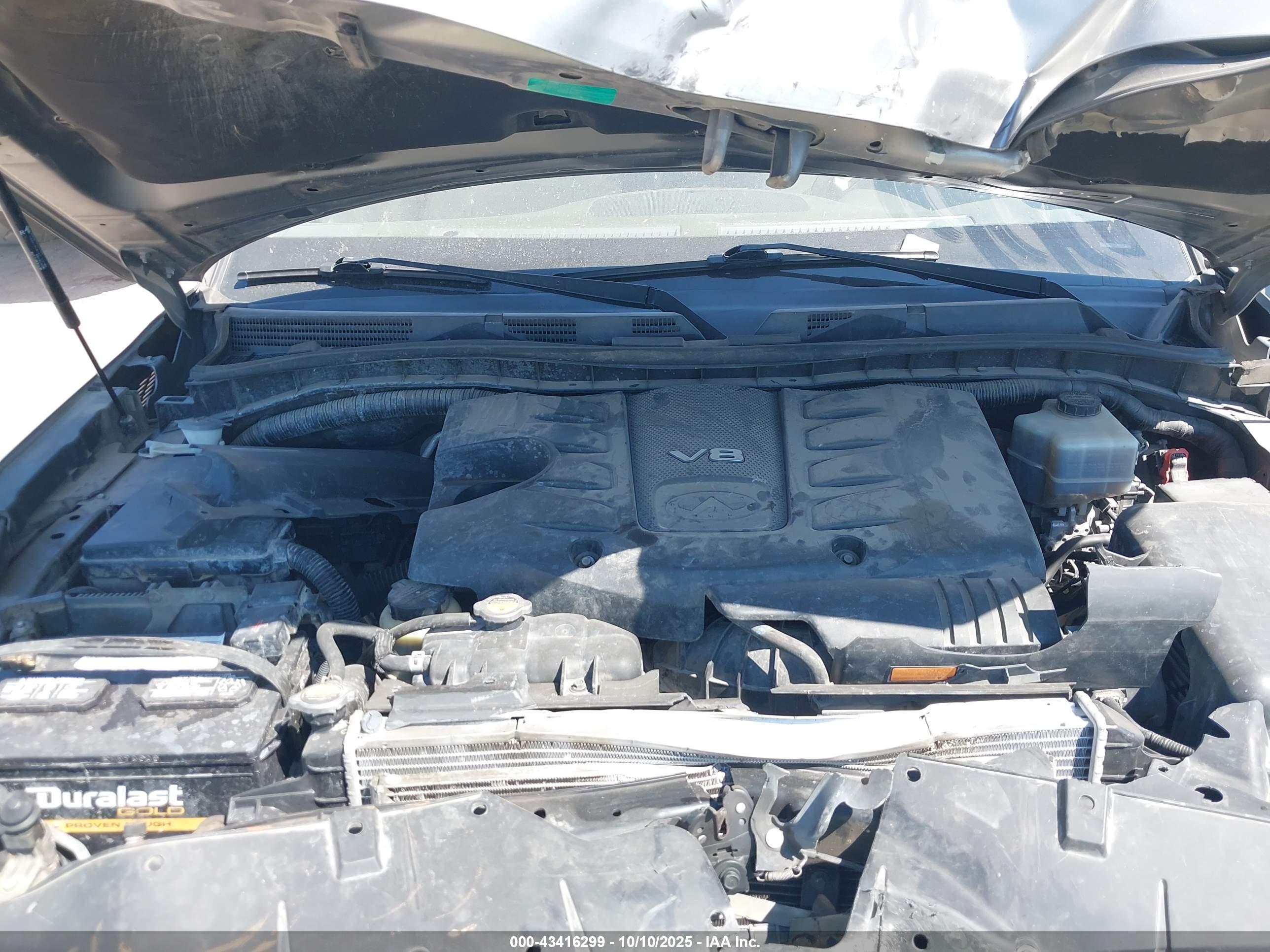 INFINITI QX56 image 10