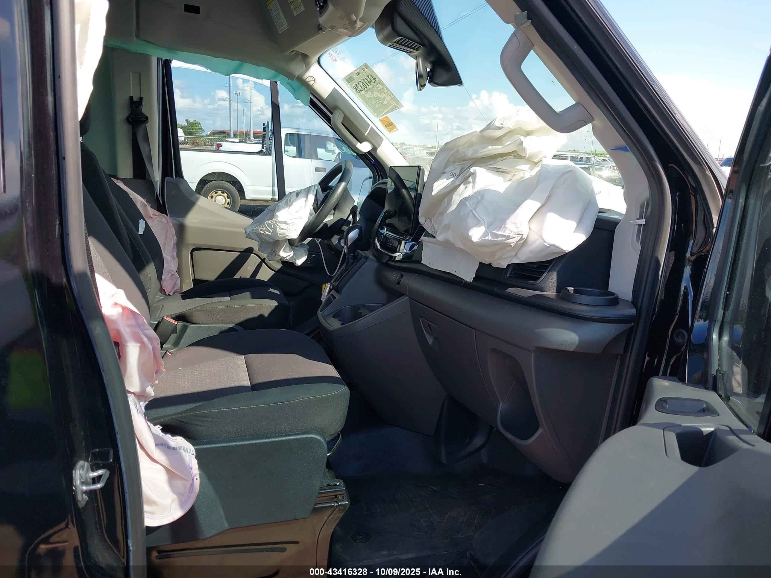FORD TRANSIT-350 image 5