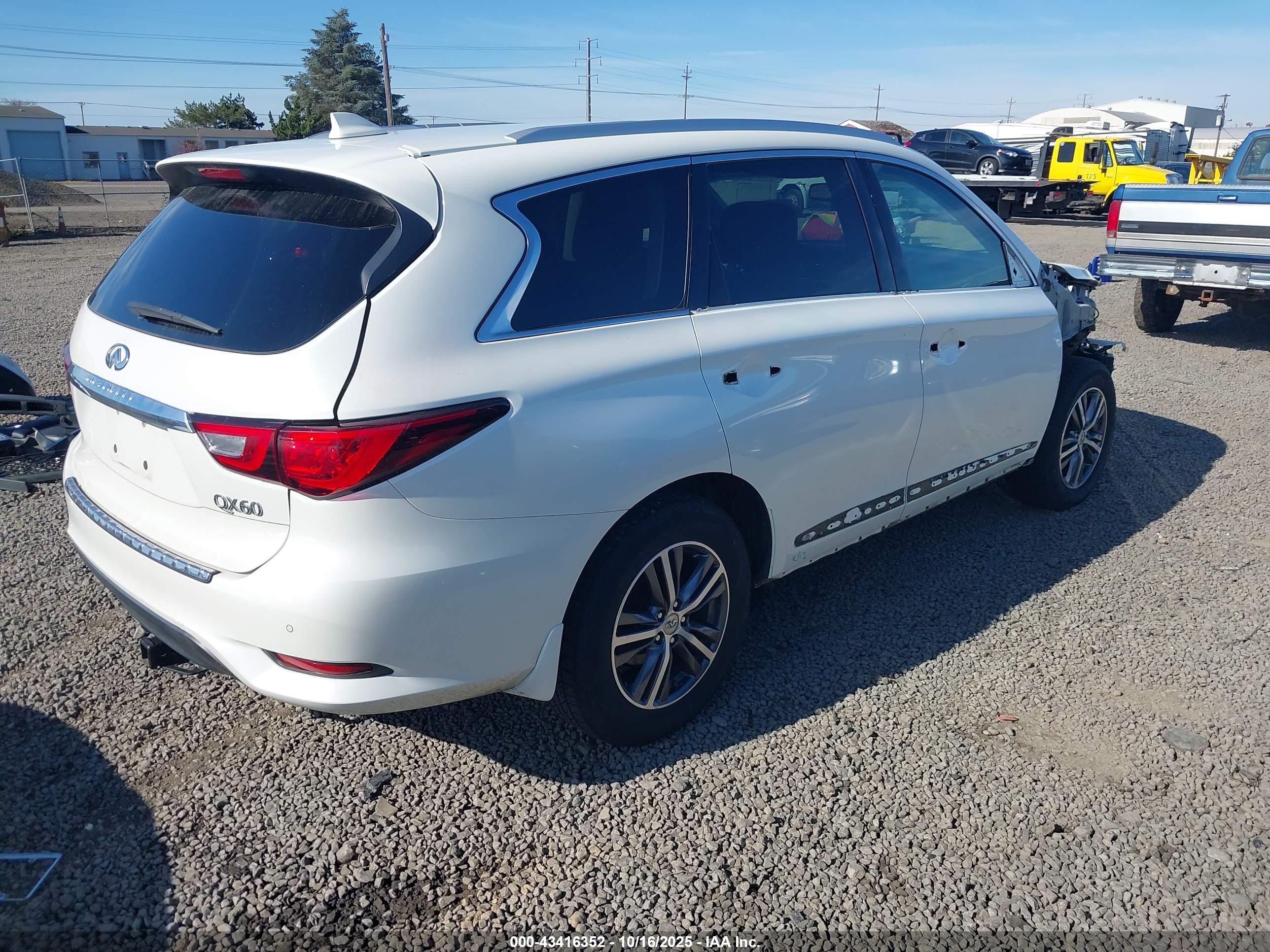 INFINITI QX60 image 4