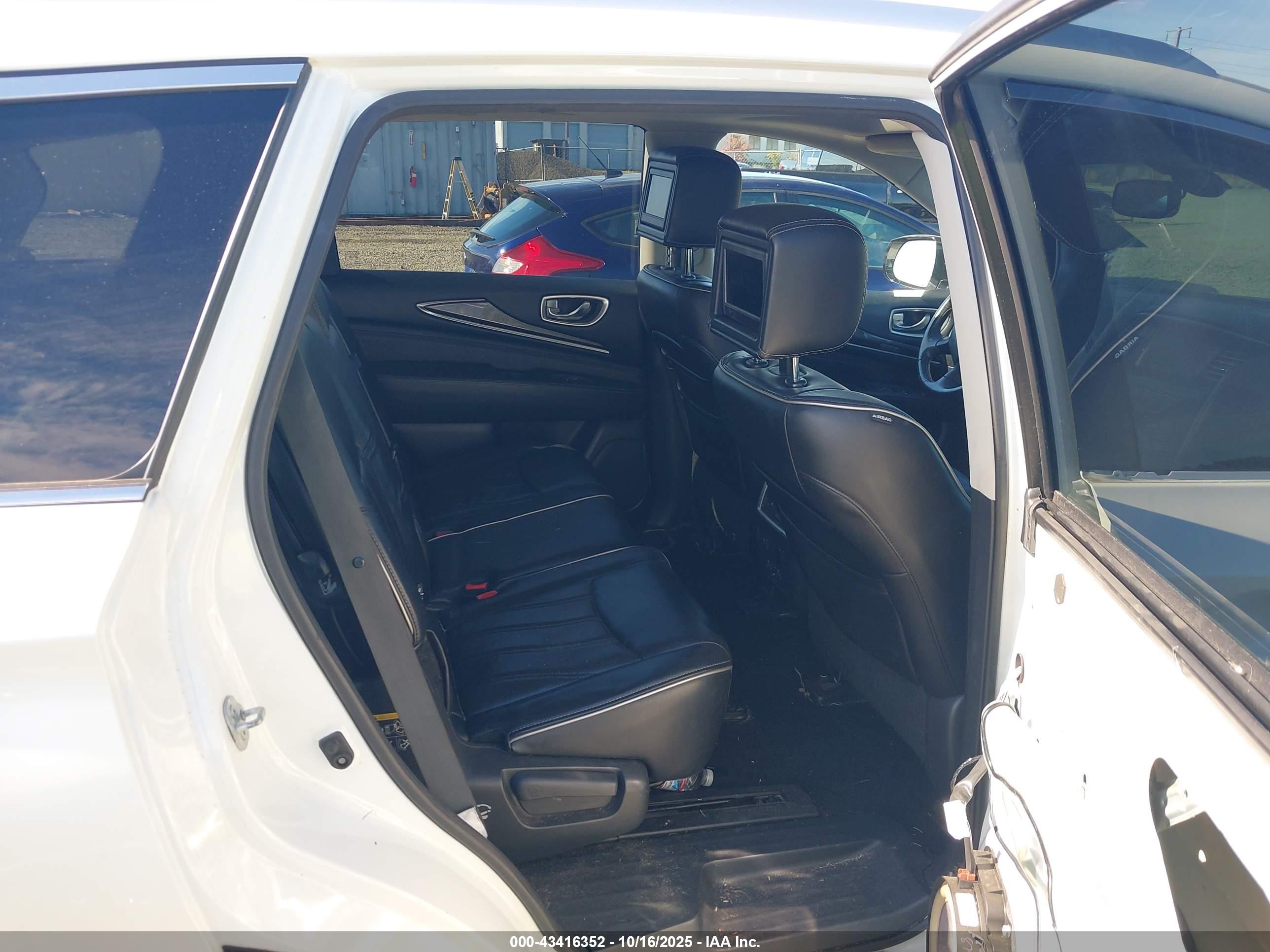 INFINITI QX60 image 8