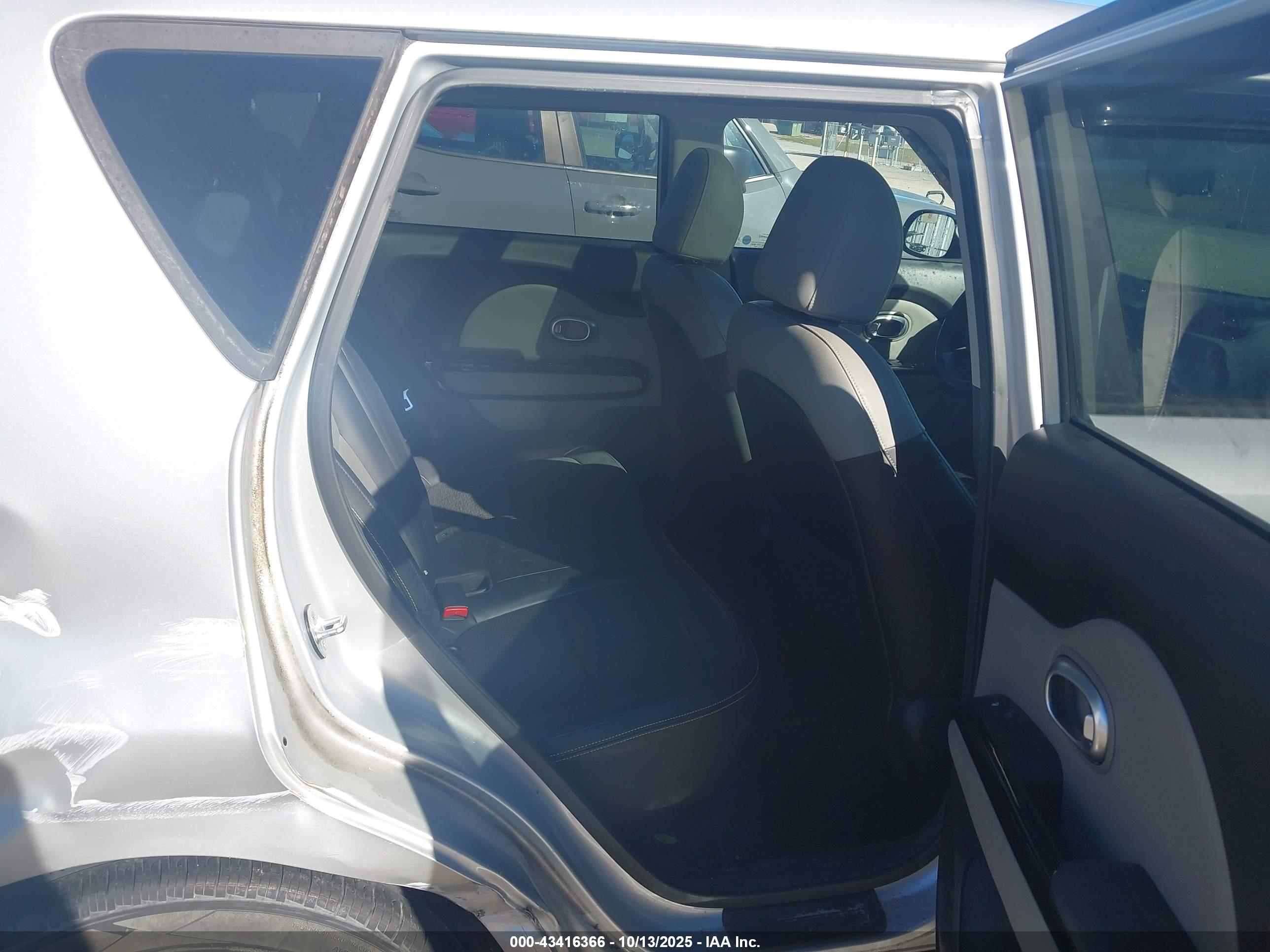 KIA SOUL image 8