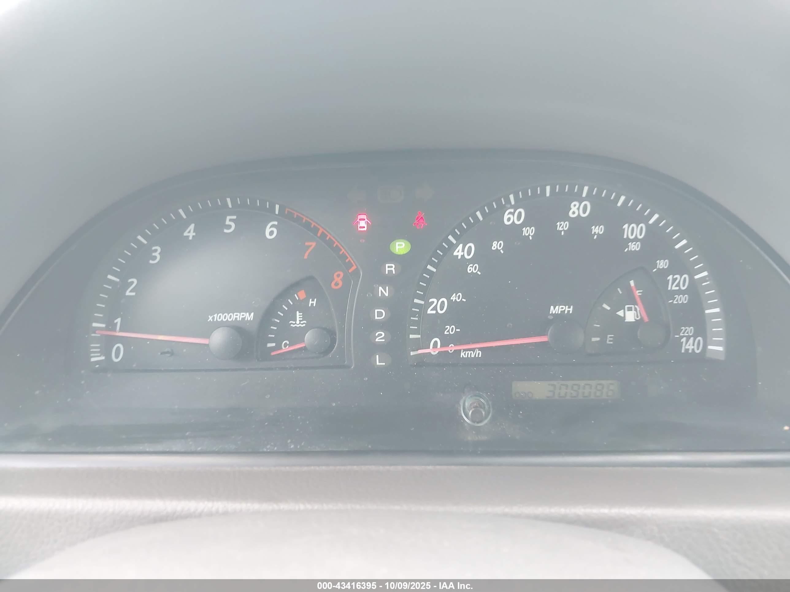 TOYOTA CAMRY image 7