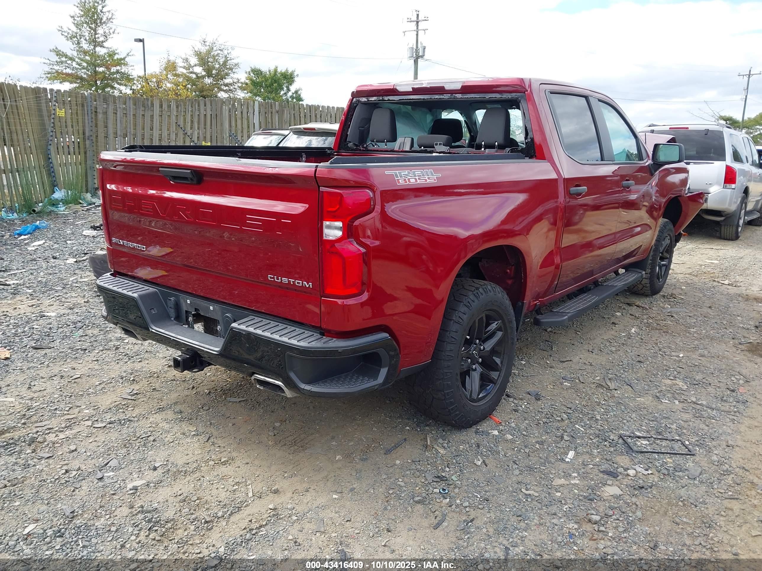 CHEVROLET SILVERADO image 4