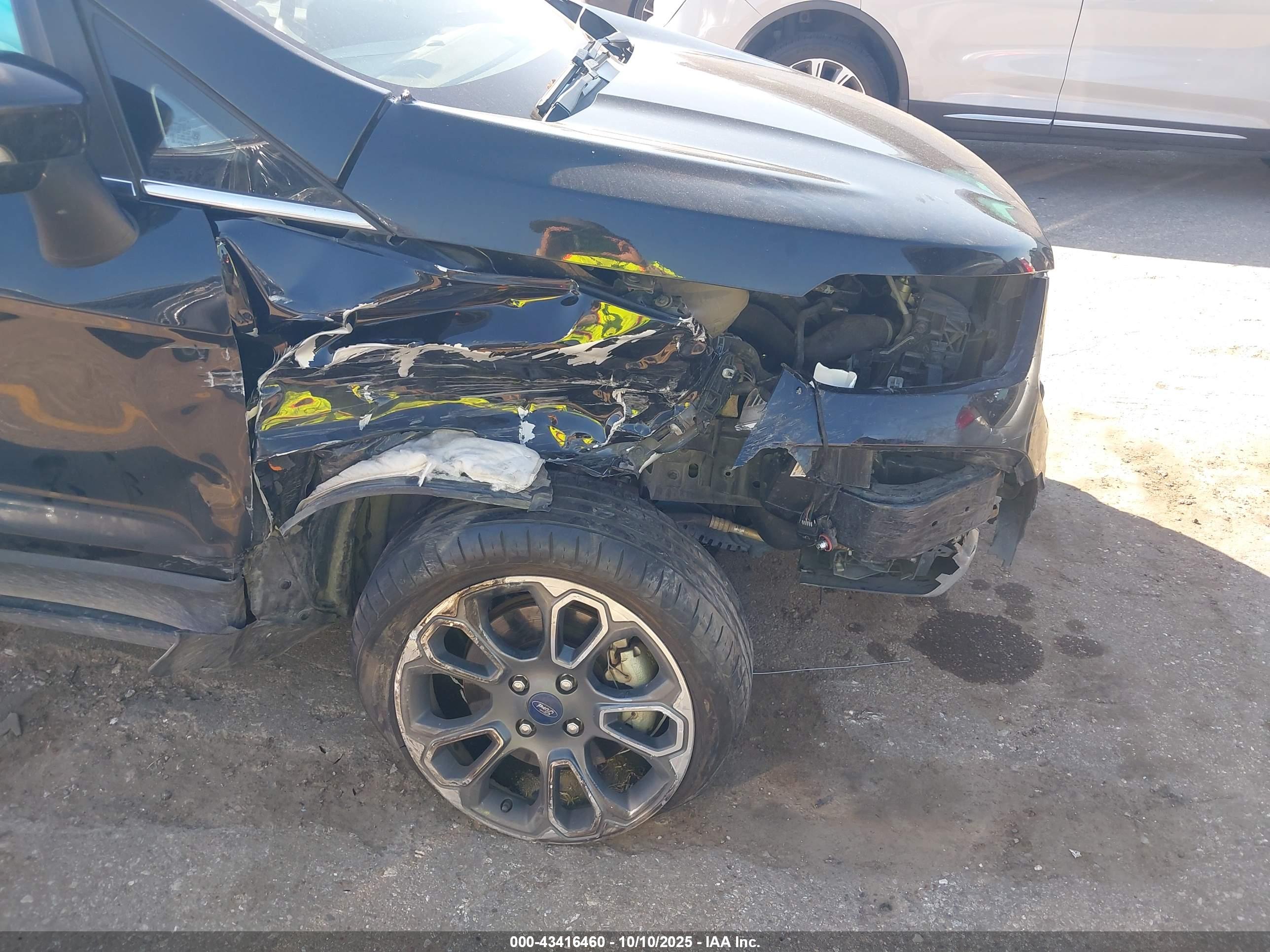FORD ECOSPORT image 6