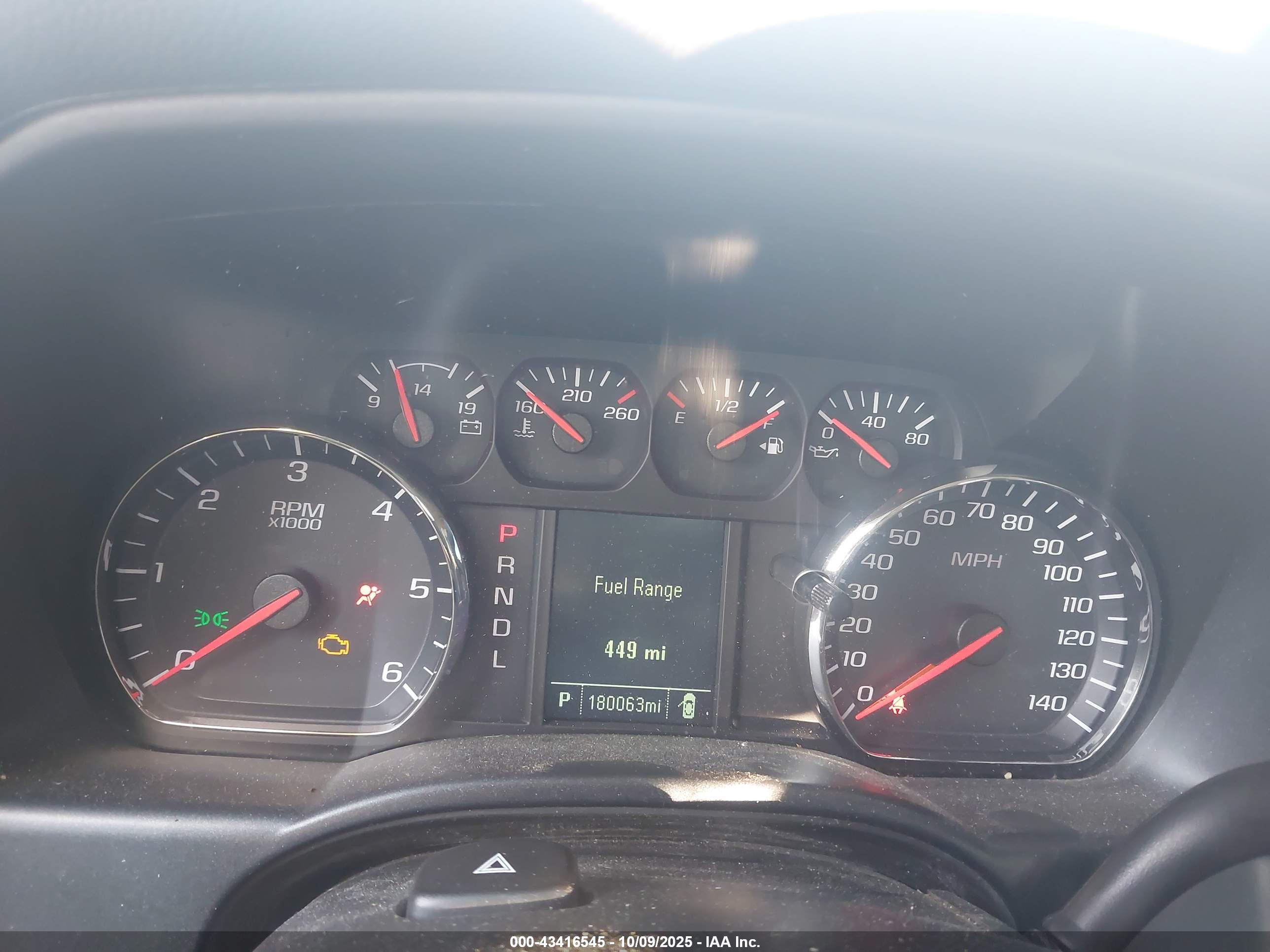 CHEVROLET SILVERADO image 7