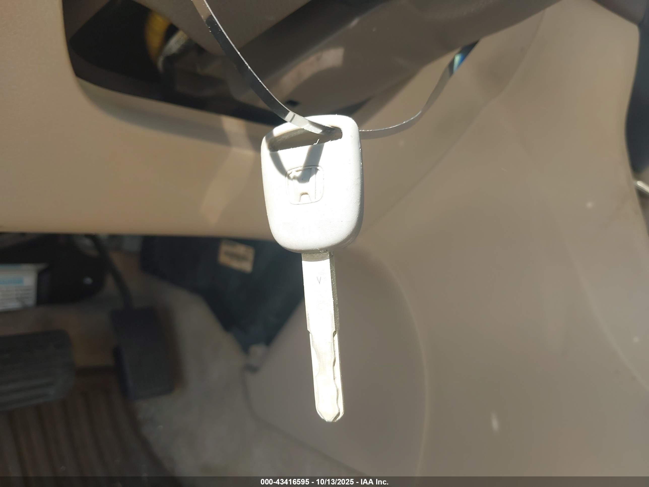 HONDA ACCORD image 11