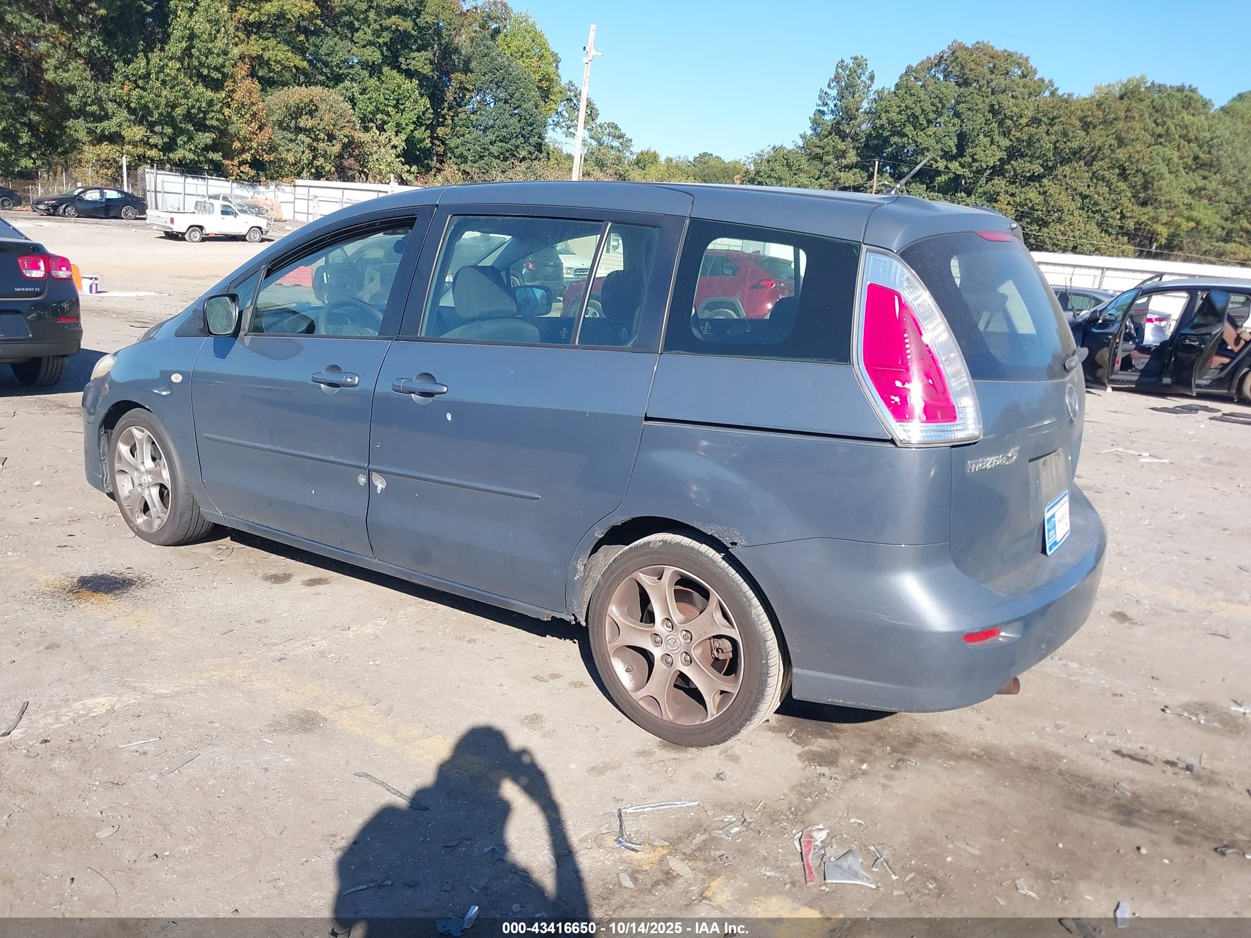 MAZDA MAZDA5 image 3
