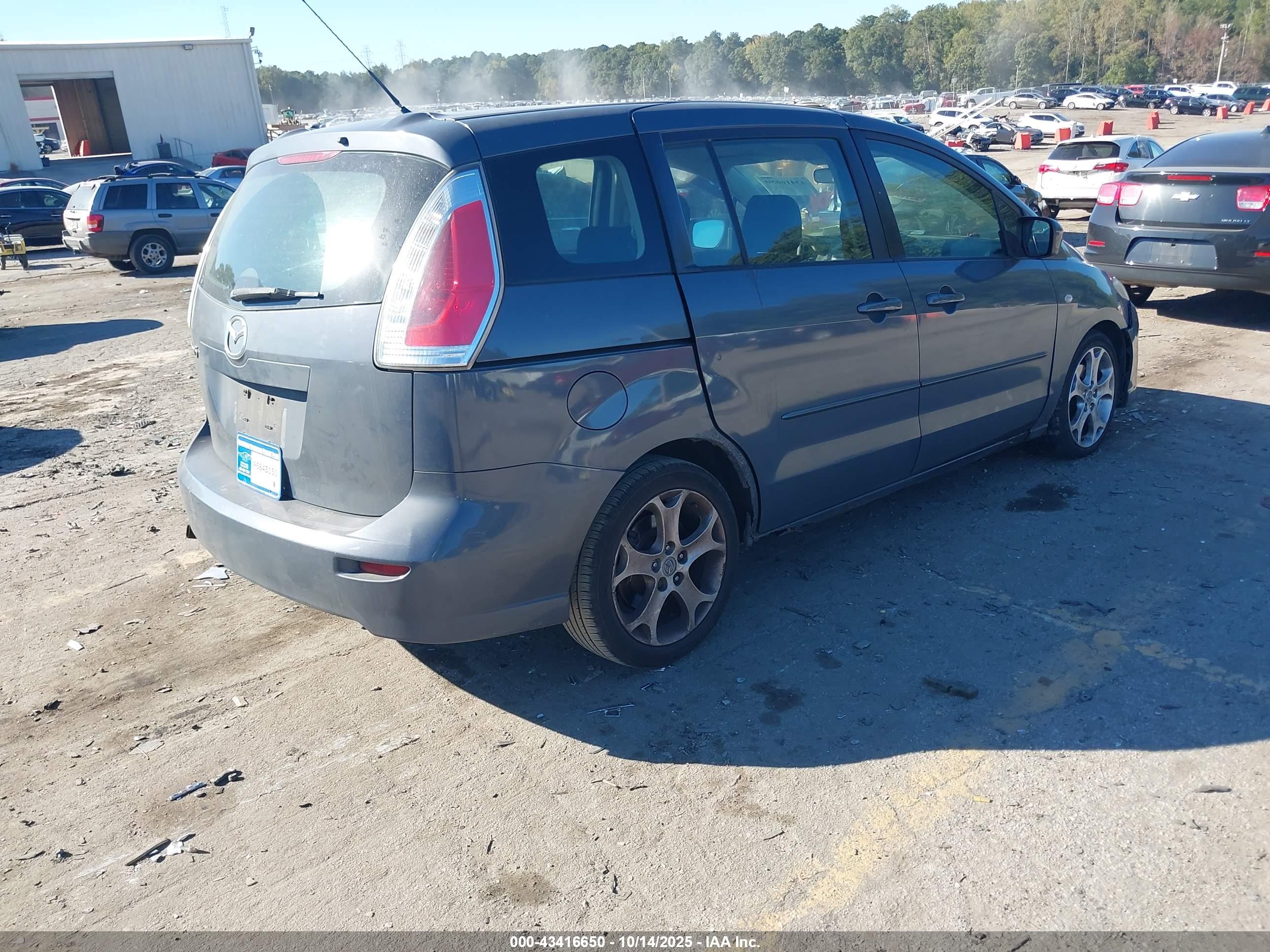 MAZDA MAZDA5 image 4