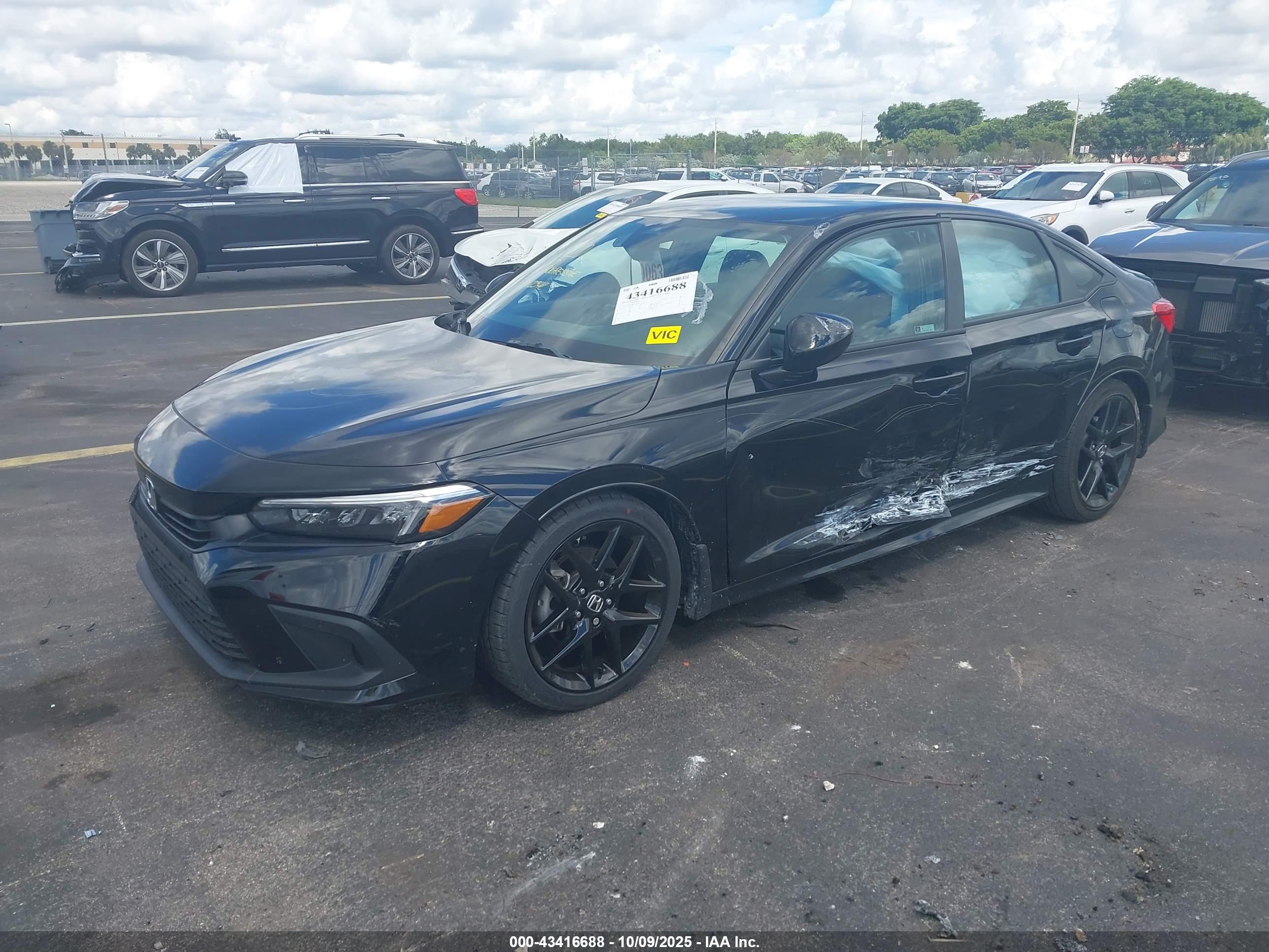 HONDA CIVIC image 2