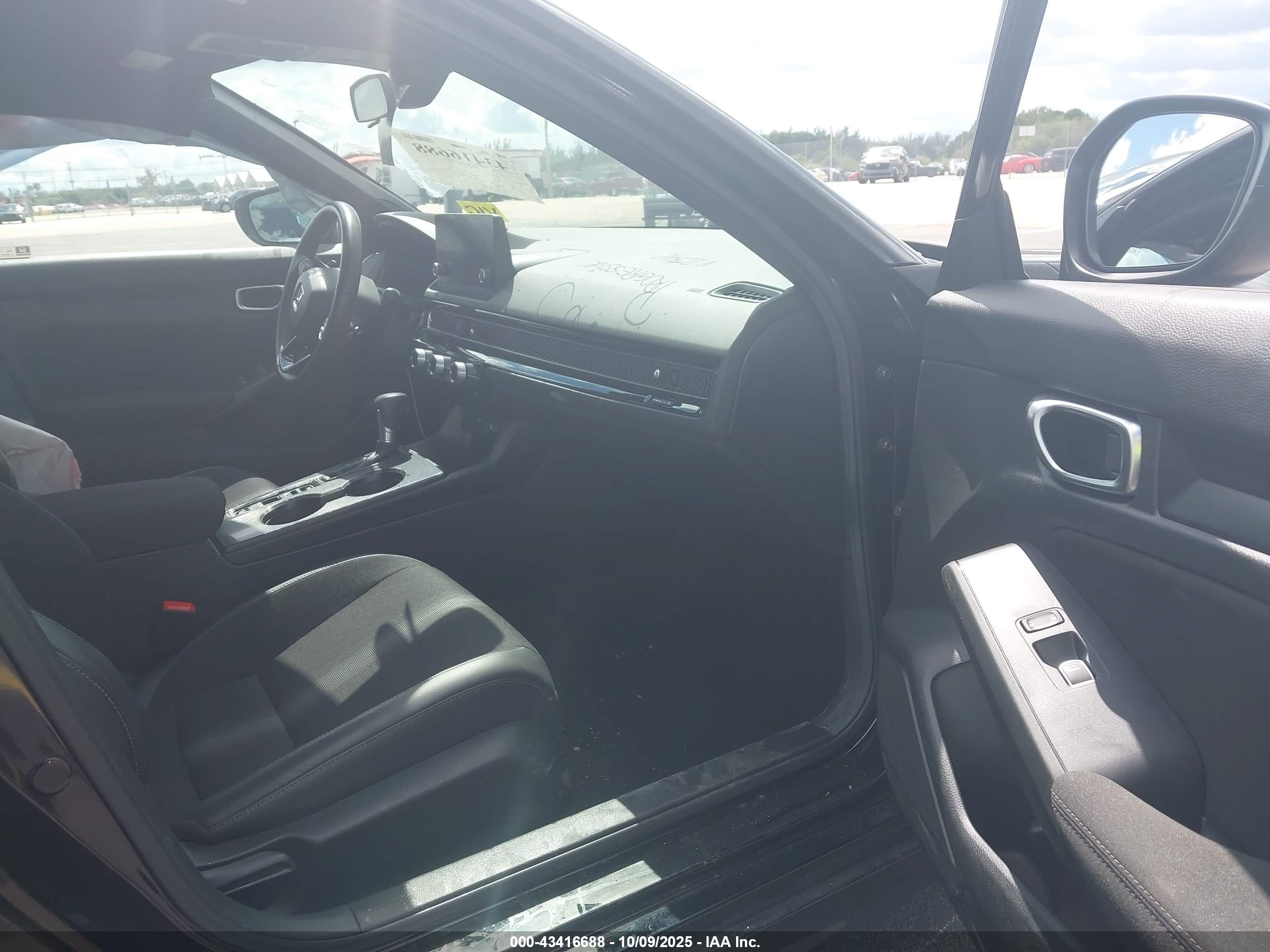 HONDA CIVIC image 5