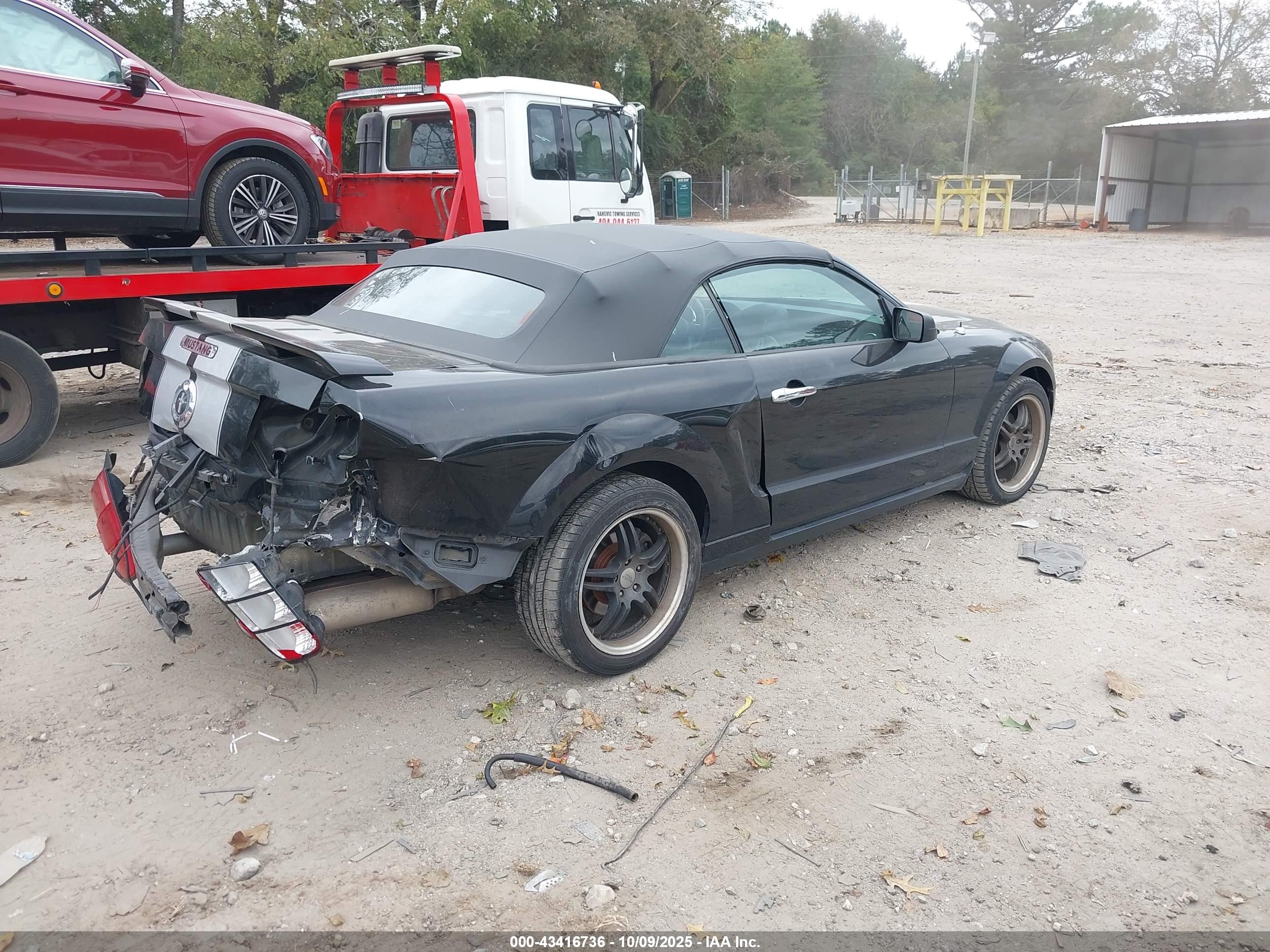 FORD MUSTANG image 4