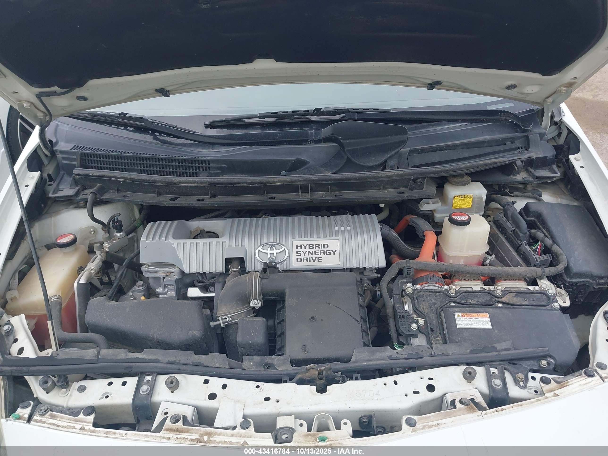 TOYOTA PRIUS image 10