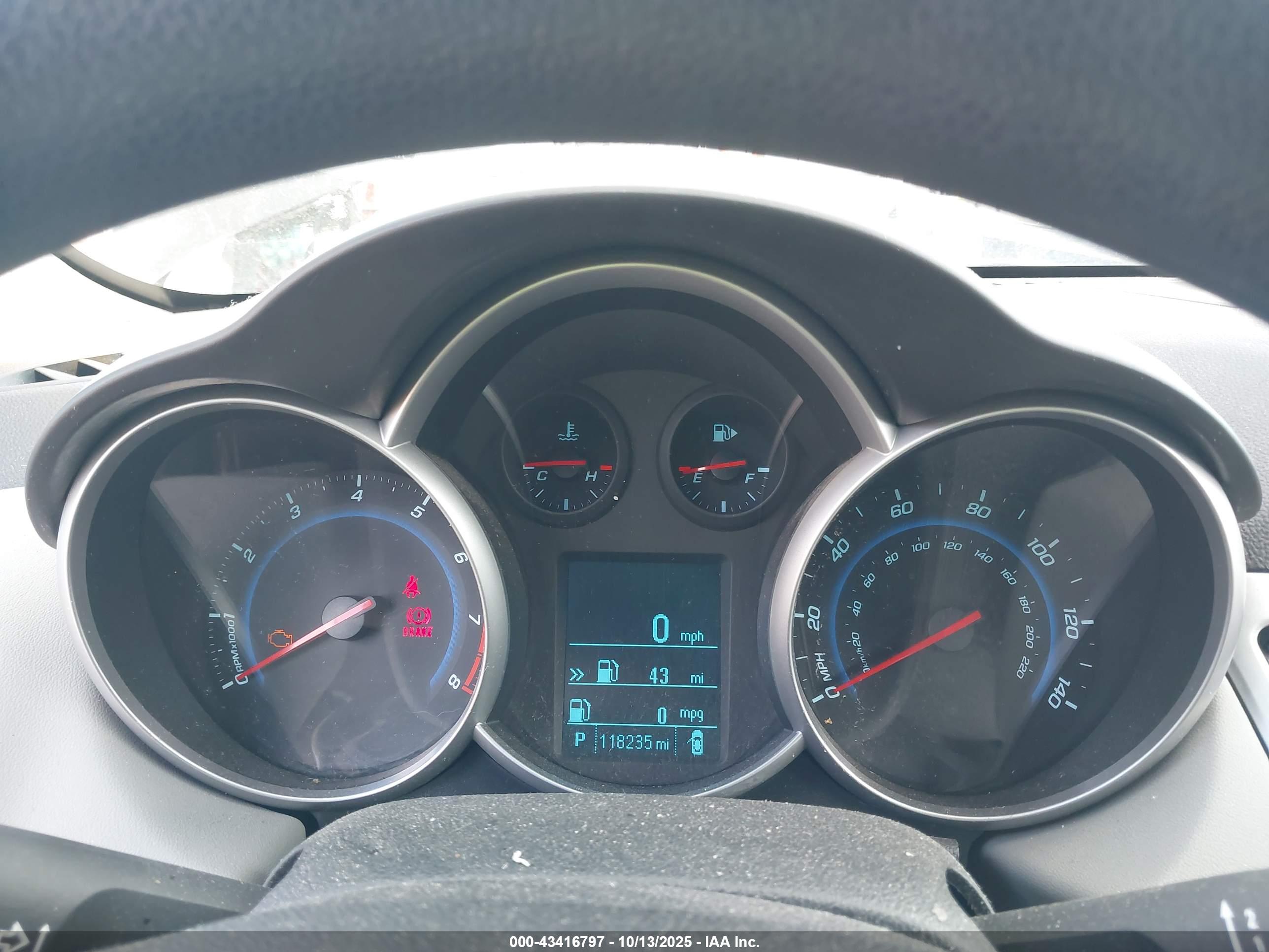 CHEVROLET CRUZE image 7