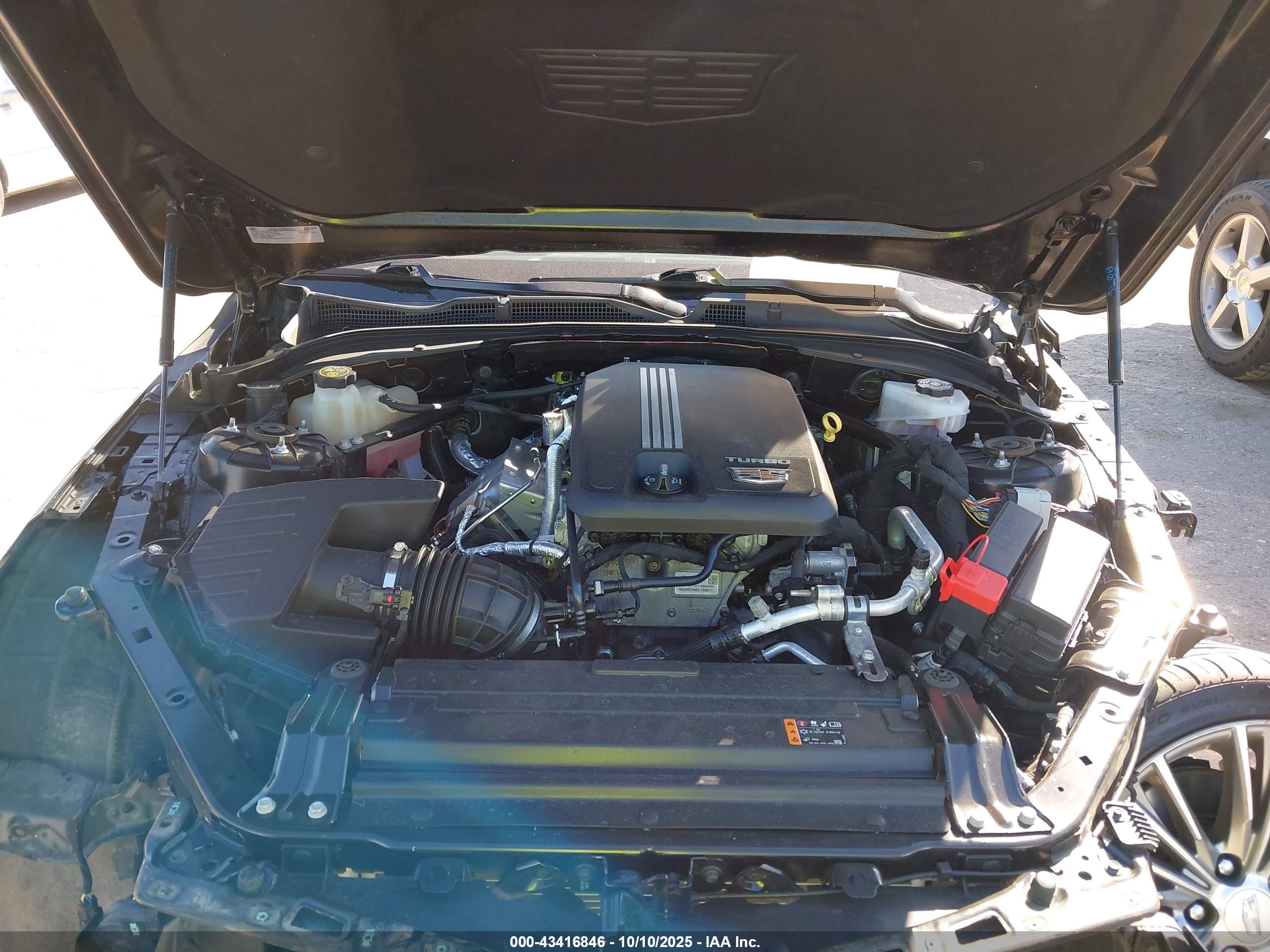 CADILLAC CT4 image 10