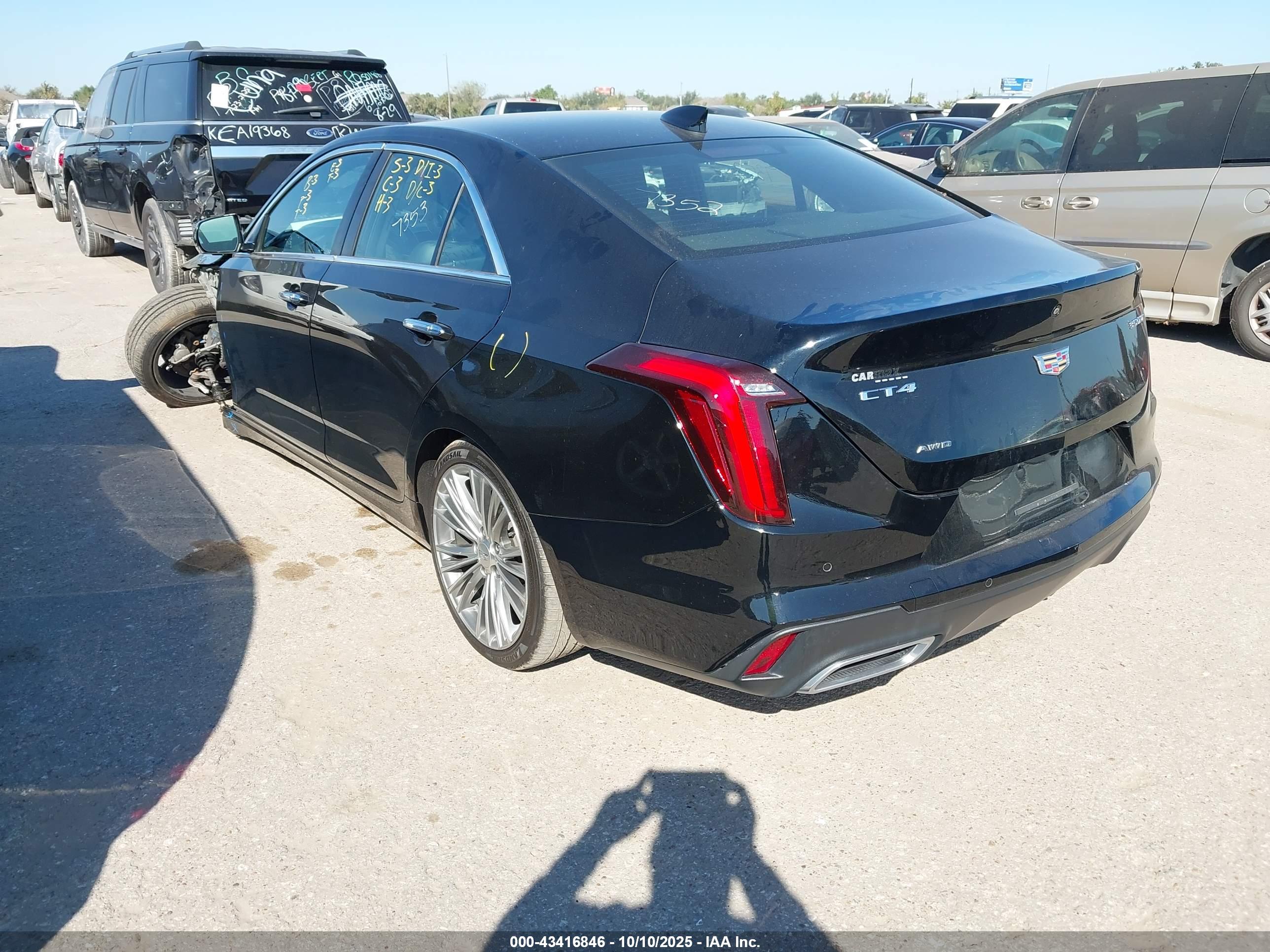 CADILLAC CT4 image 3