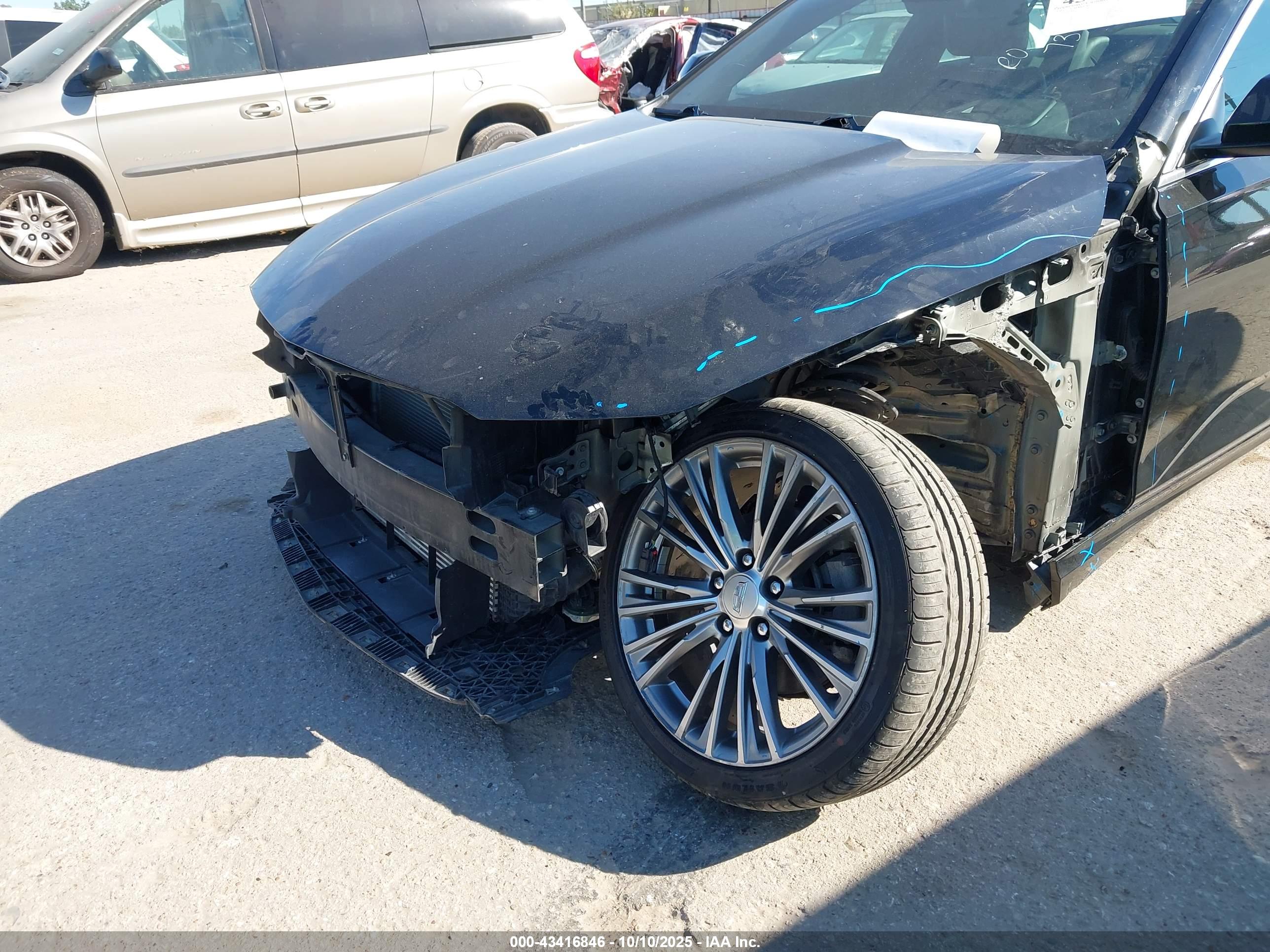 CADILLAC CT4 image 6
