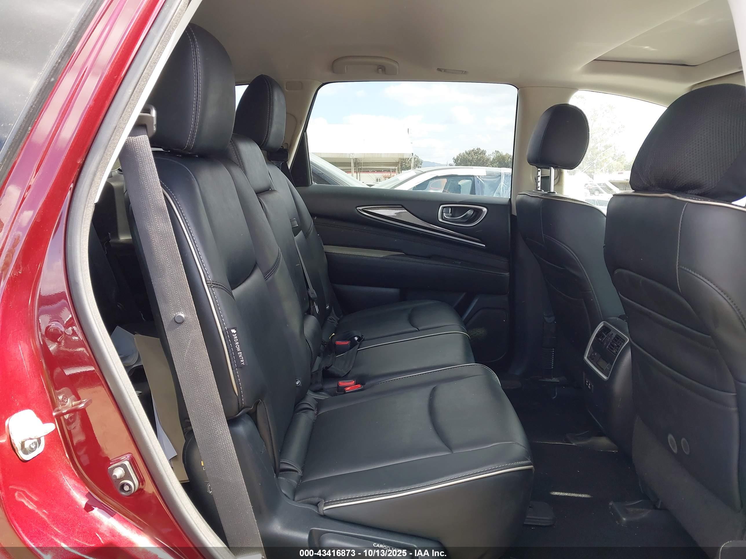 INFINITI QX60 image 8