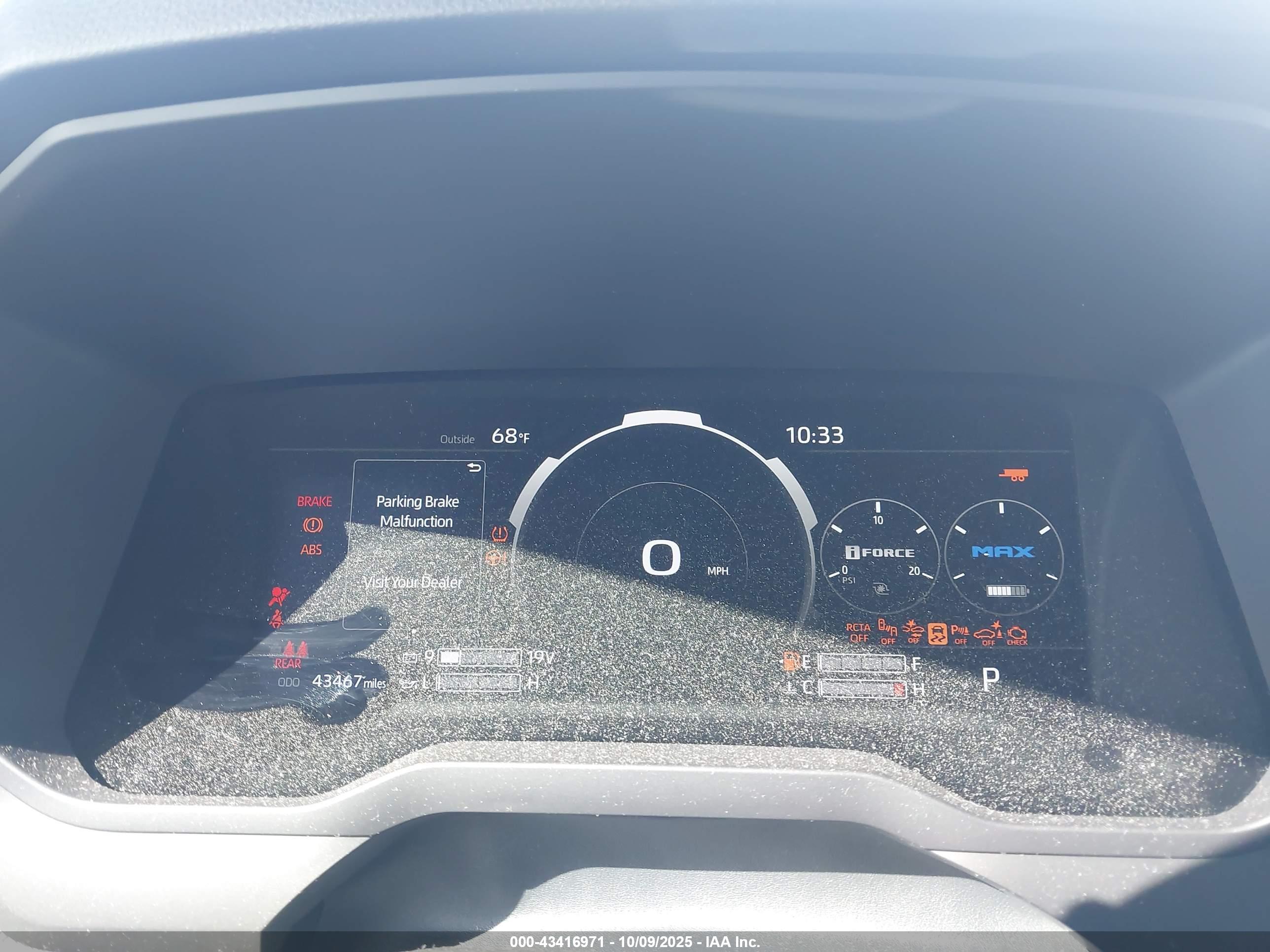 TOYOTA TUNDRA image 7