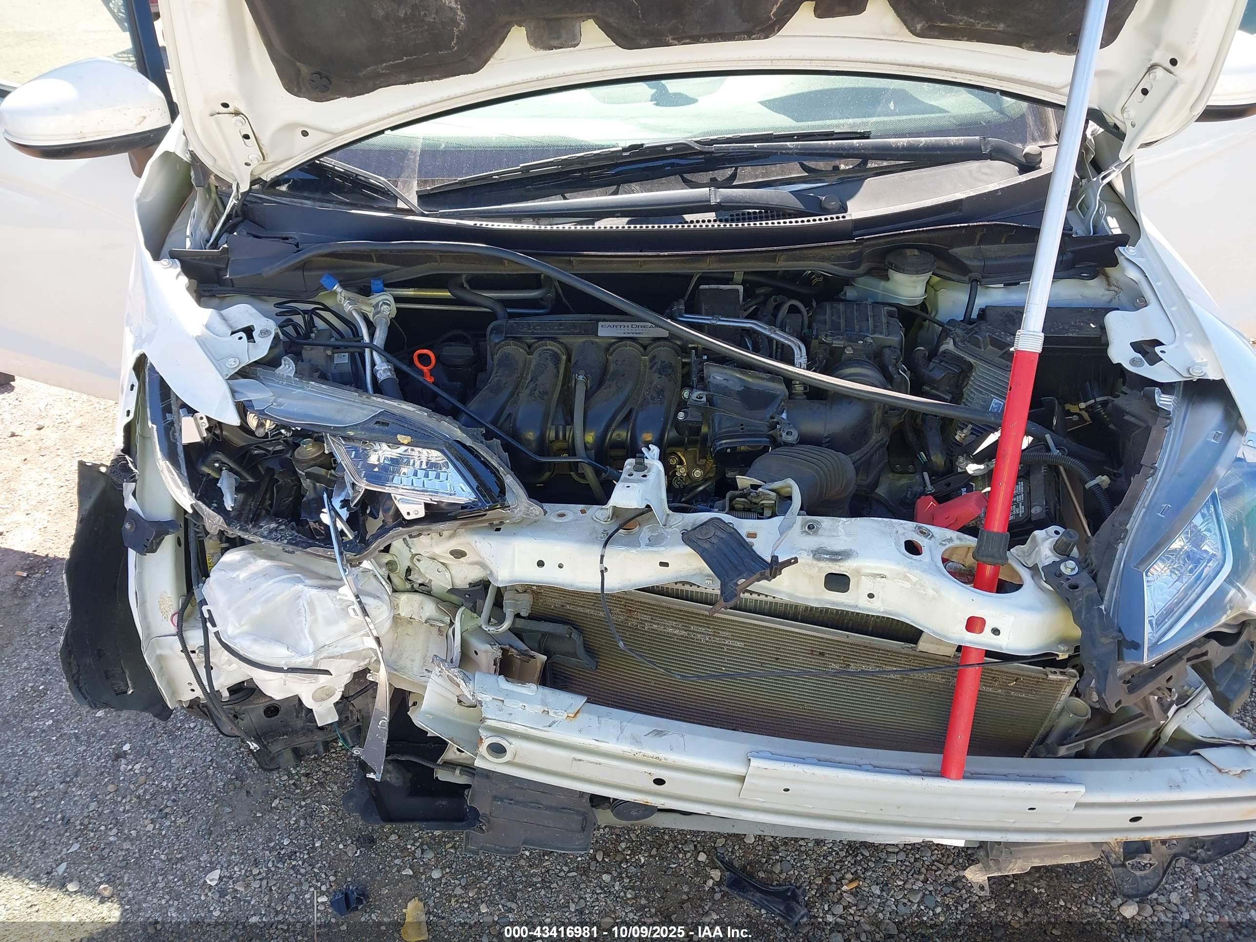 HONDA FIT image 10
