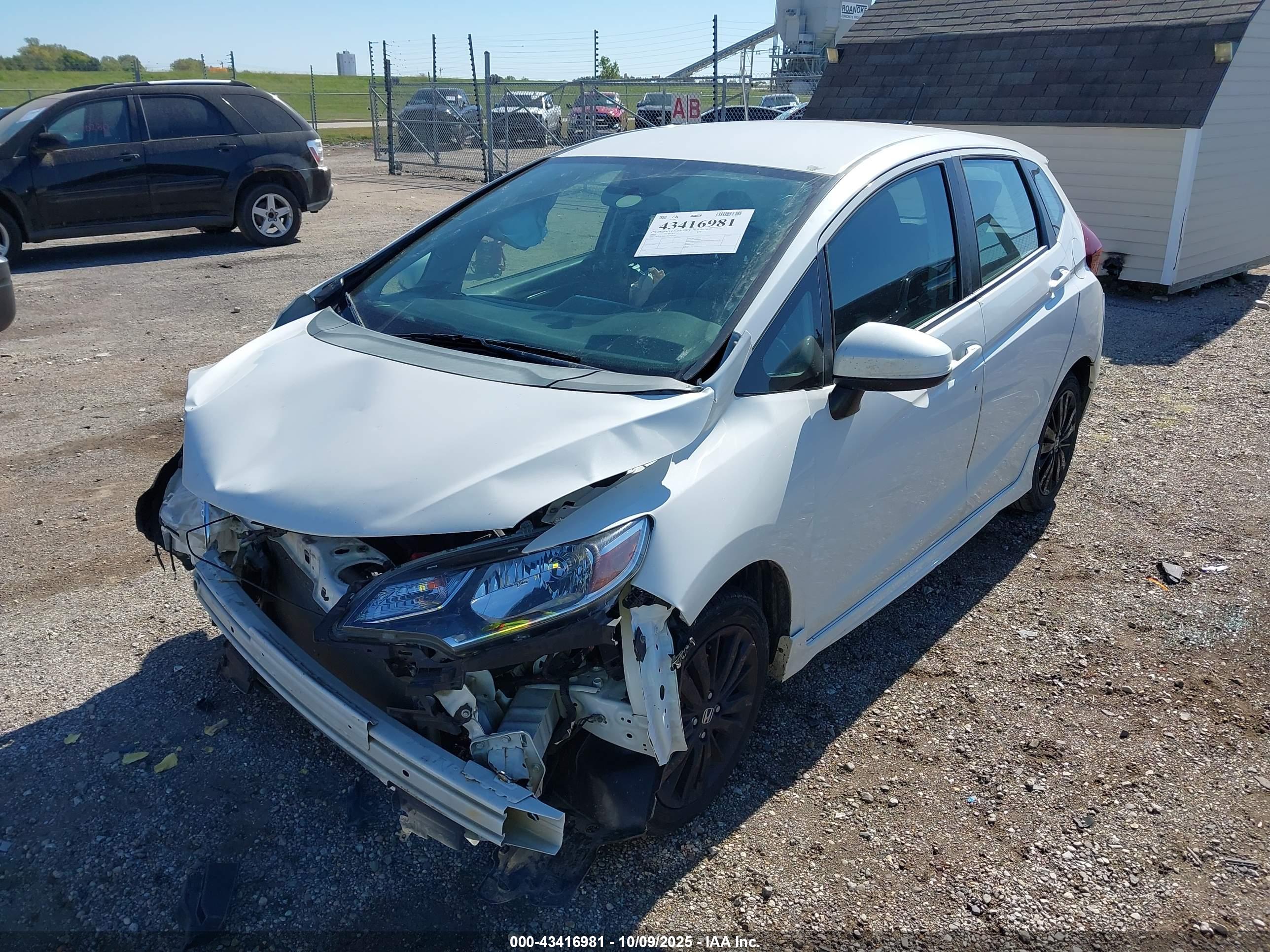 HONDA FIT image 2