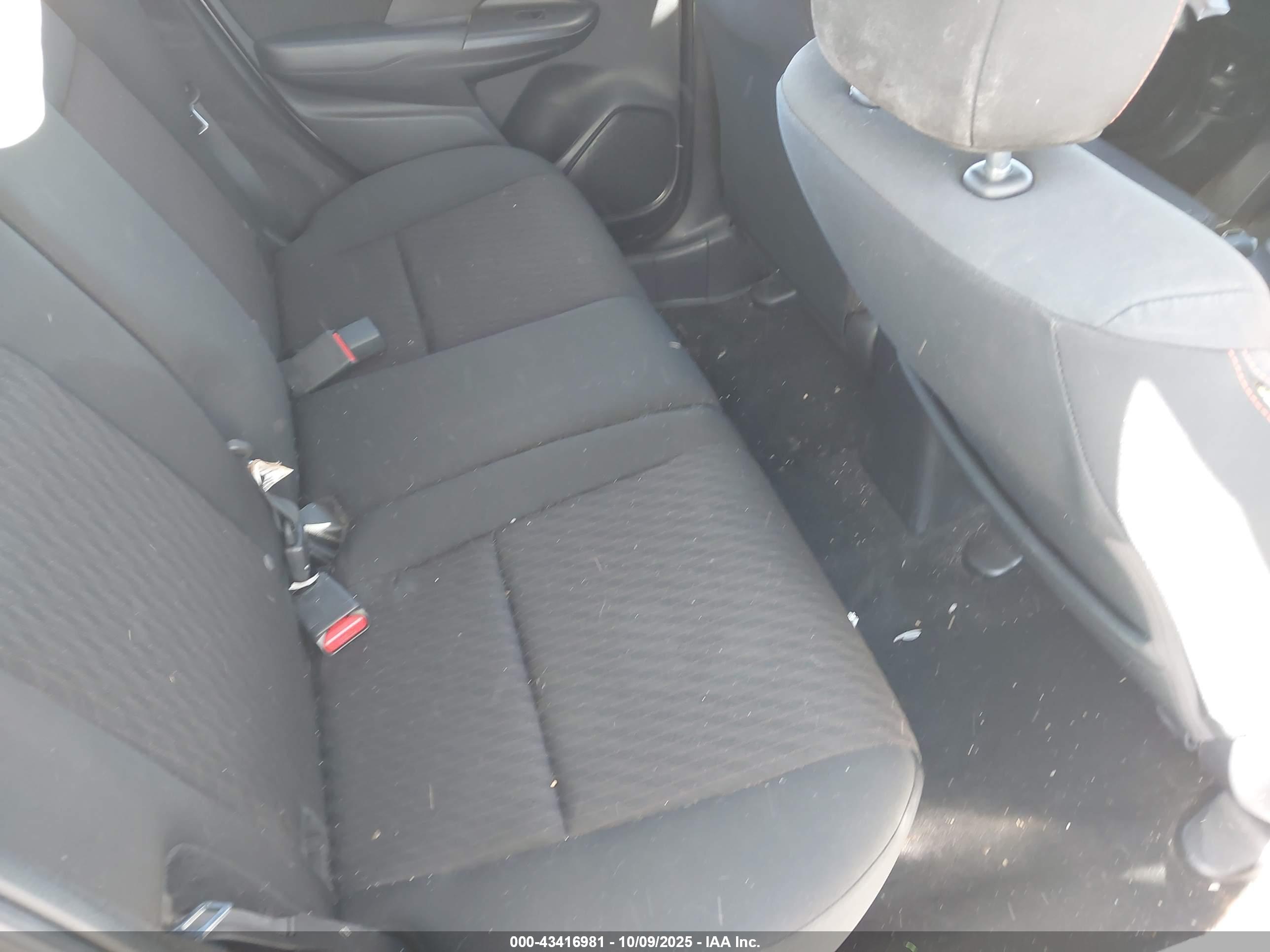HONDA FIT image 8