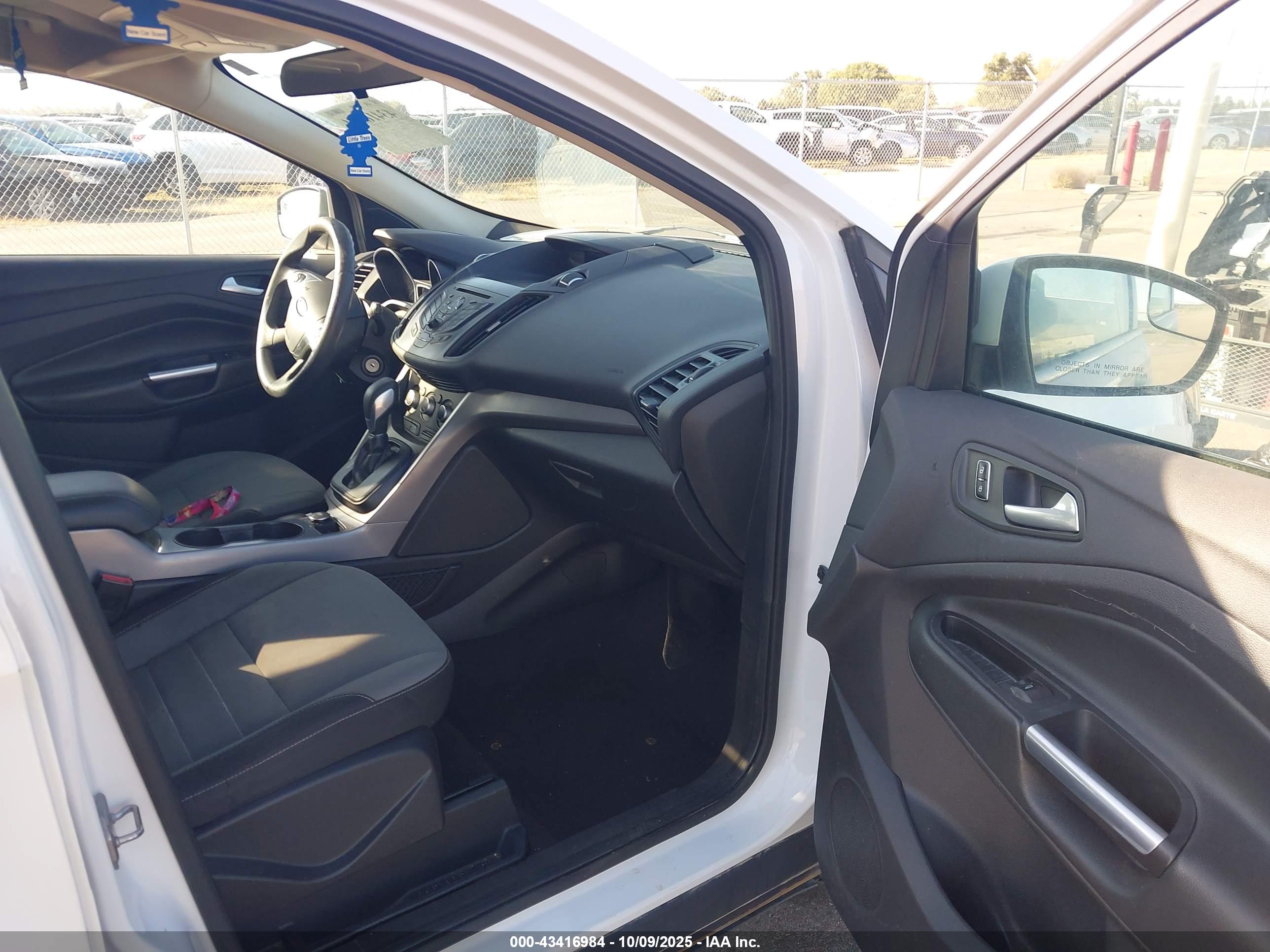 FORD ESCAPE image 5