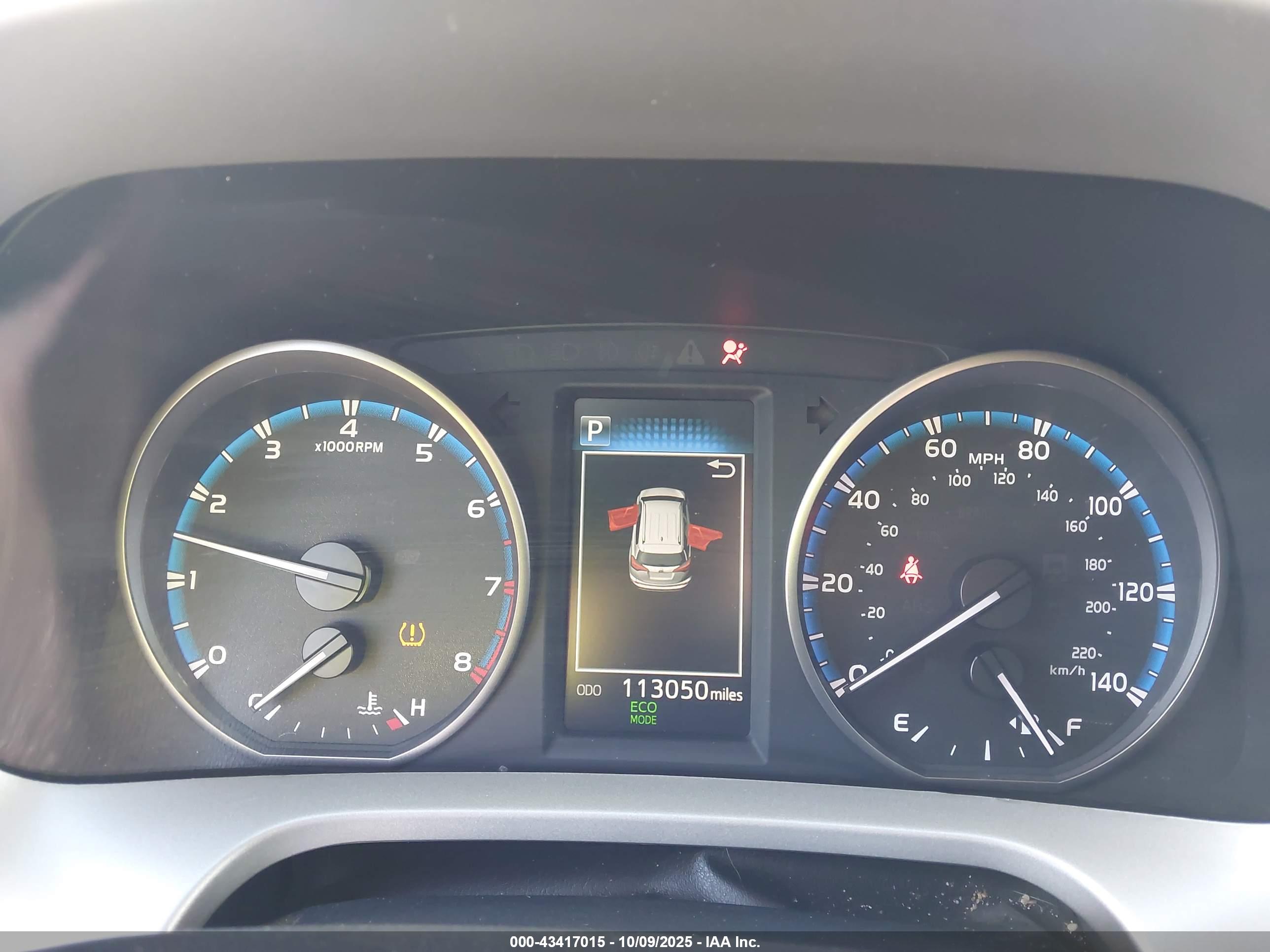TOYOTA RAV4 image 7