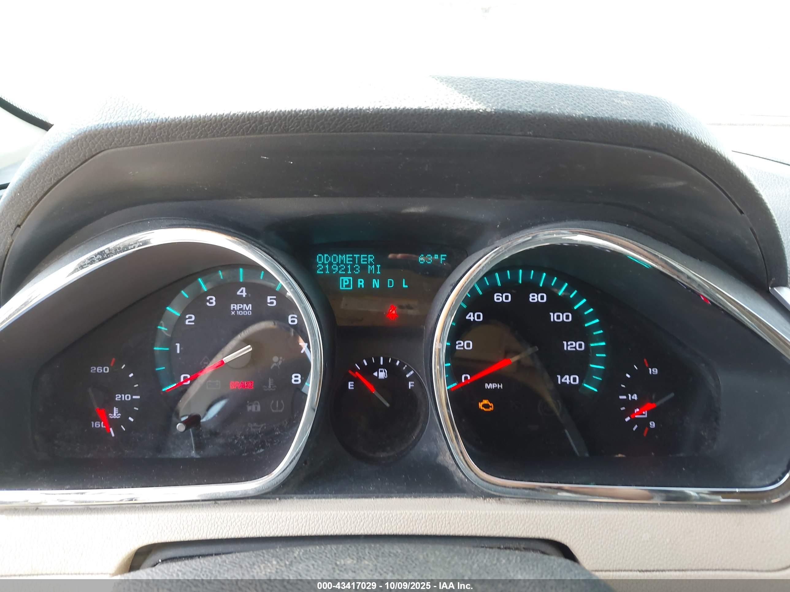 CHEVROLET TRAVERSE image 7