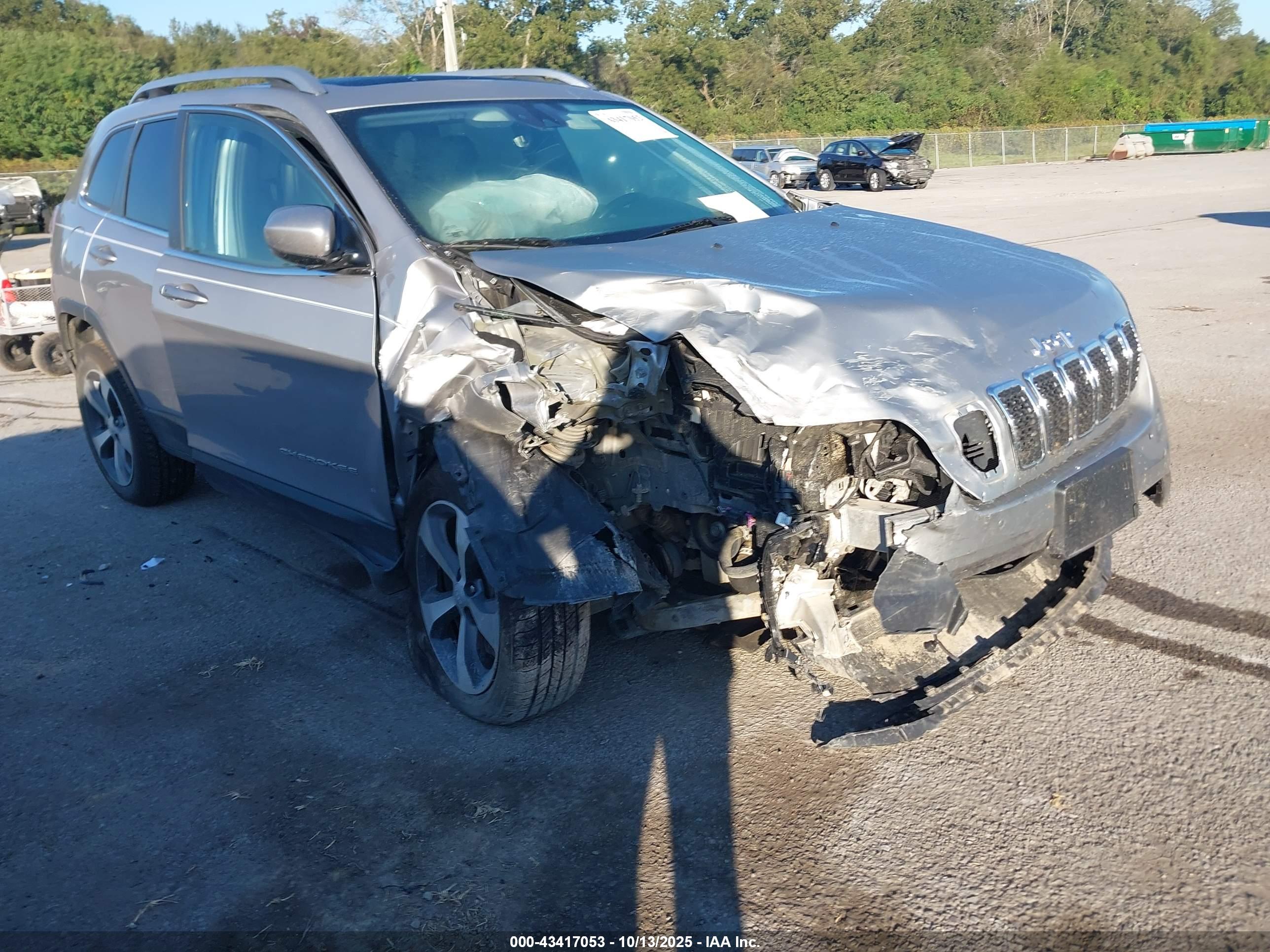 JEEP CHEROKEE image 6