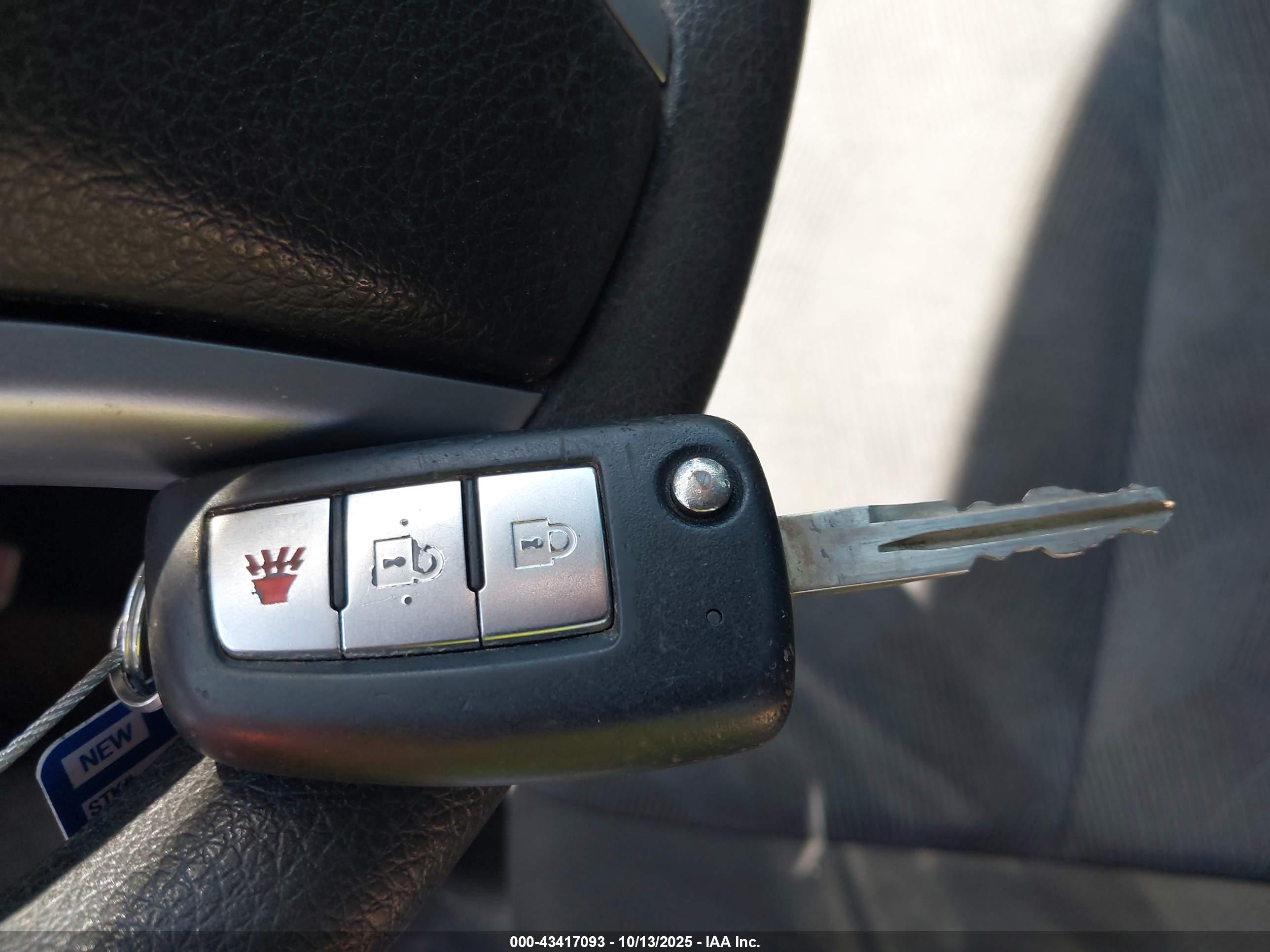 NISSAN ROGUE image 11