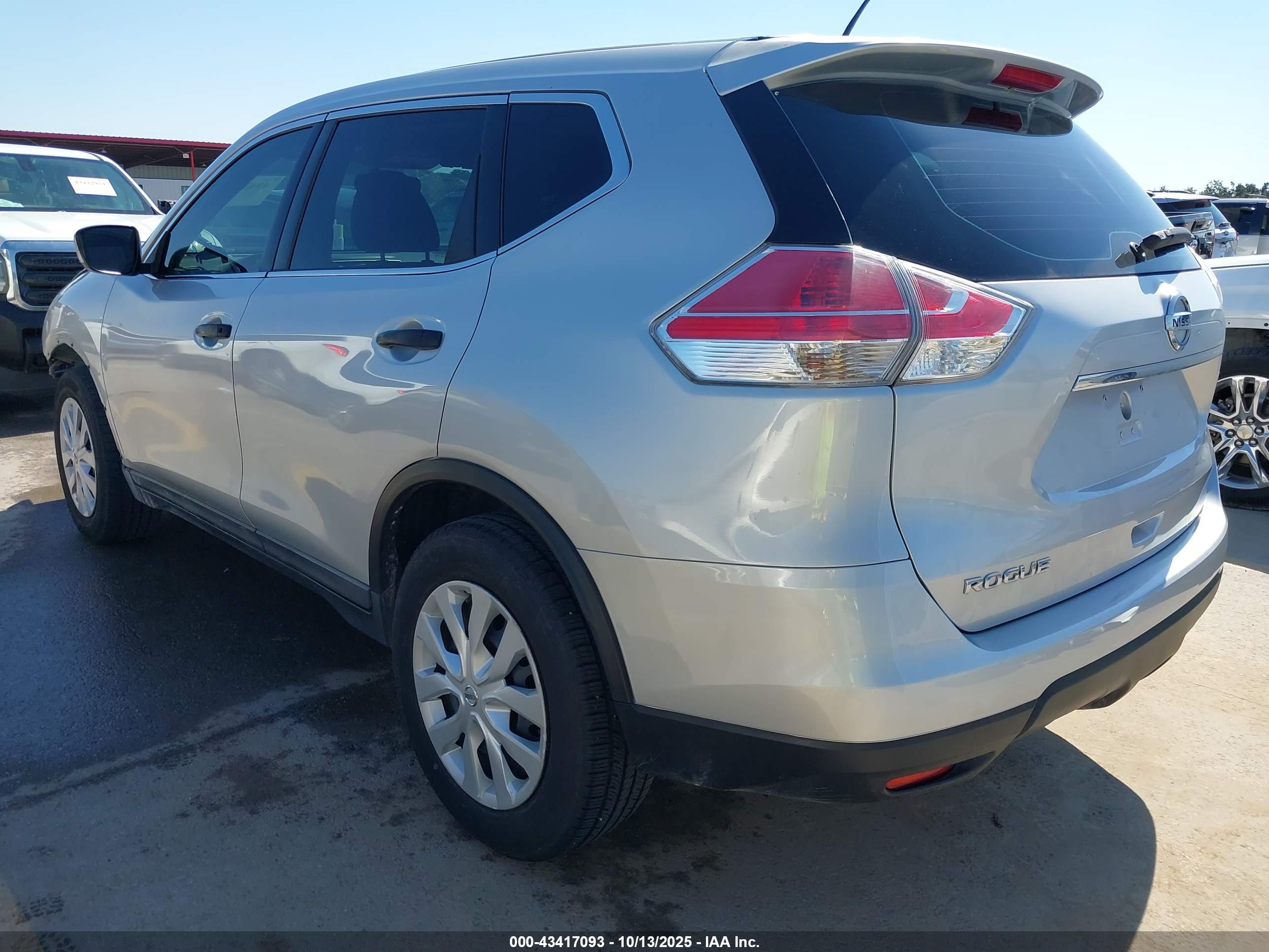 NISSAN ROGUE image 3