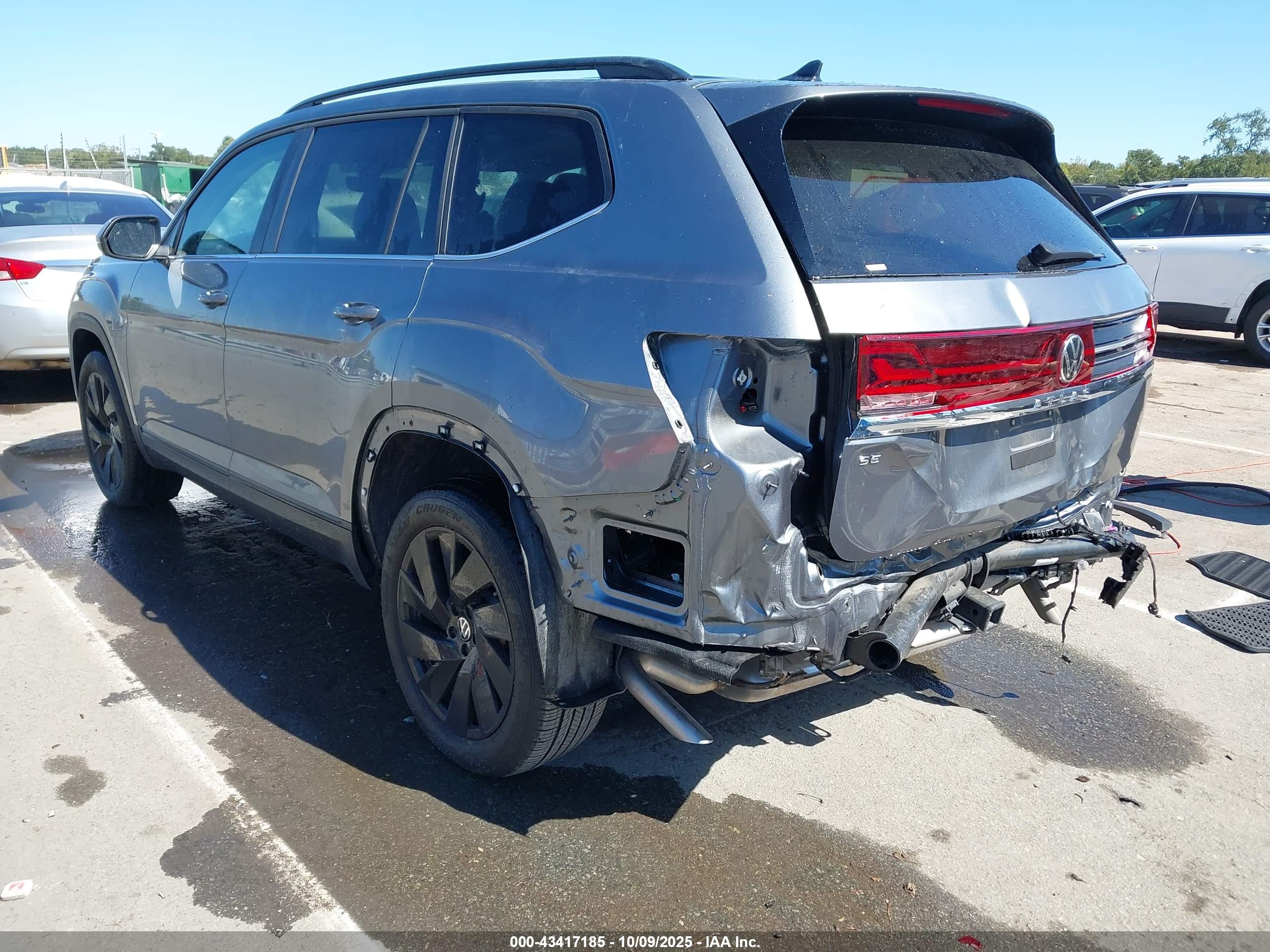 VOLKSWAGEN ATLAS image 3